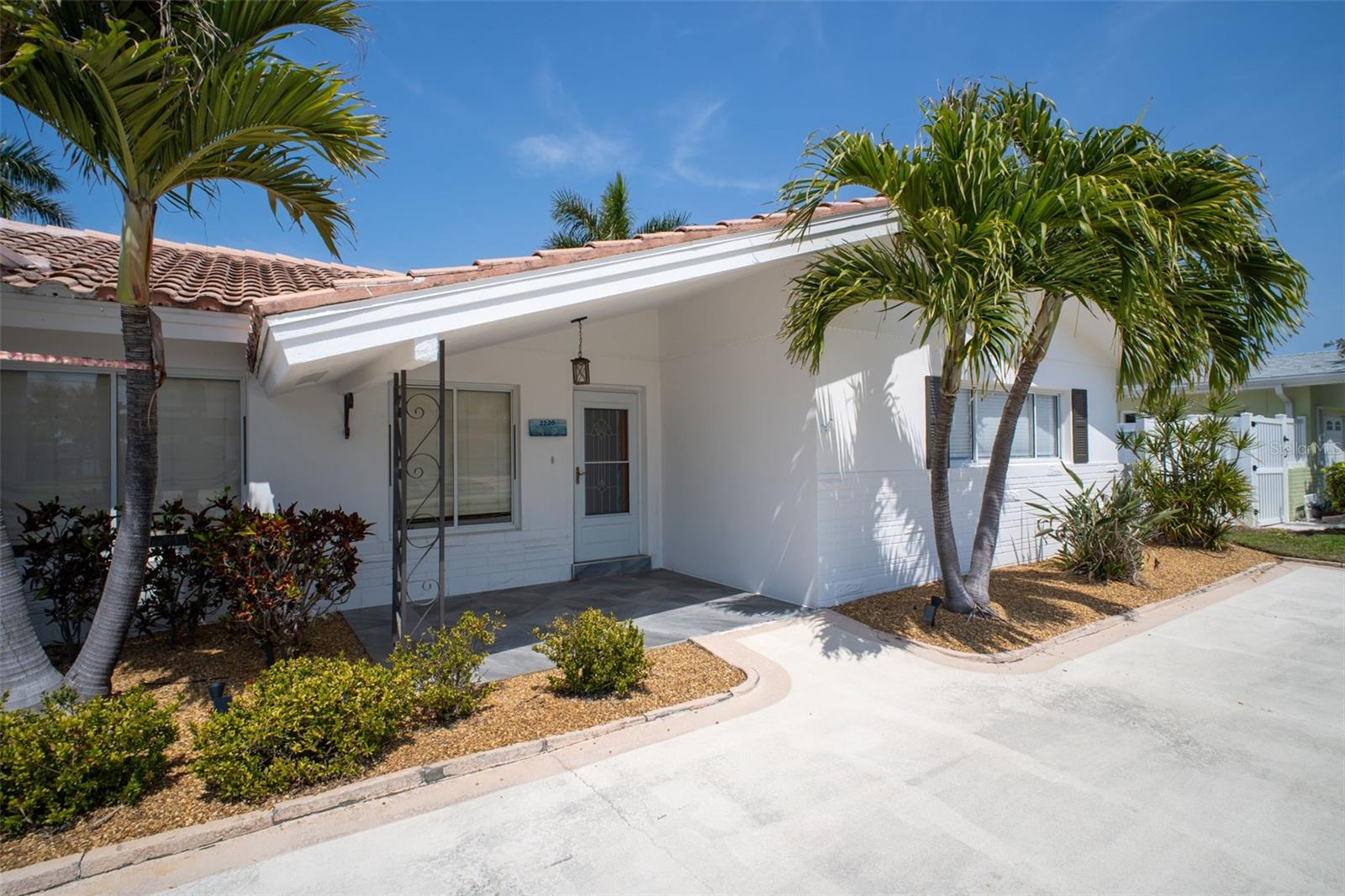 2220 E Vina De Mar Blvd, St Pete Beach, FL 33706 photo