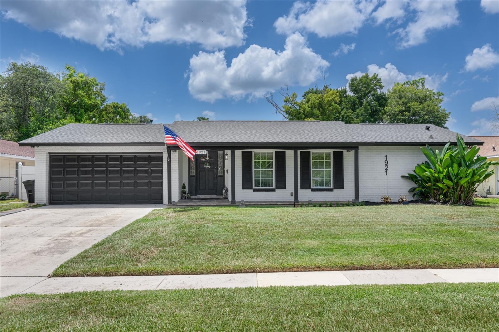 1921 Winnebago Trl, Fern Park, FL 32730