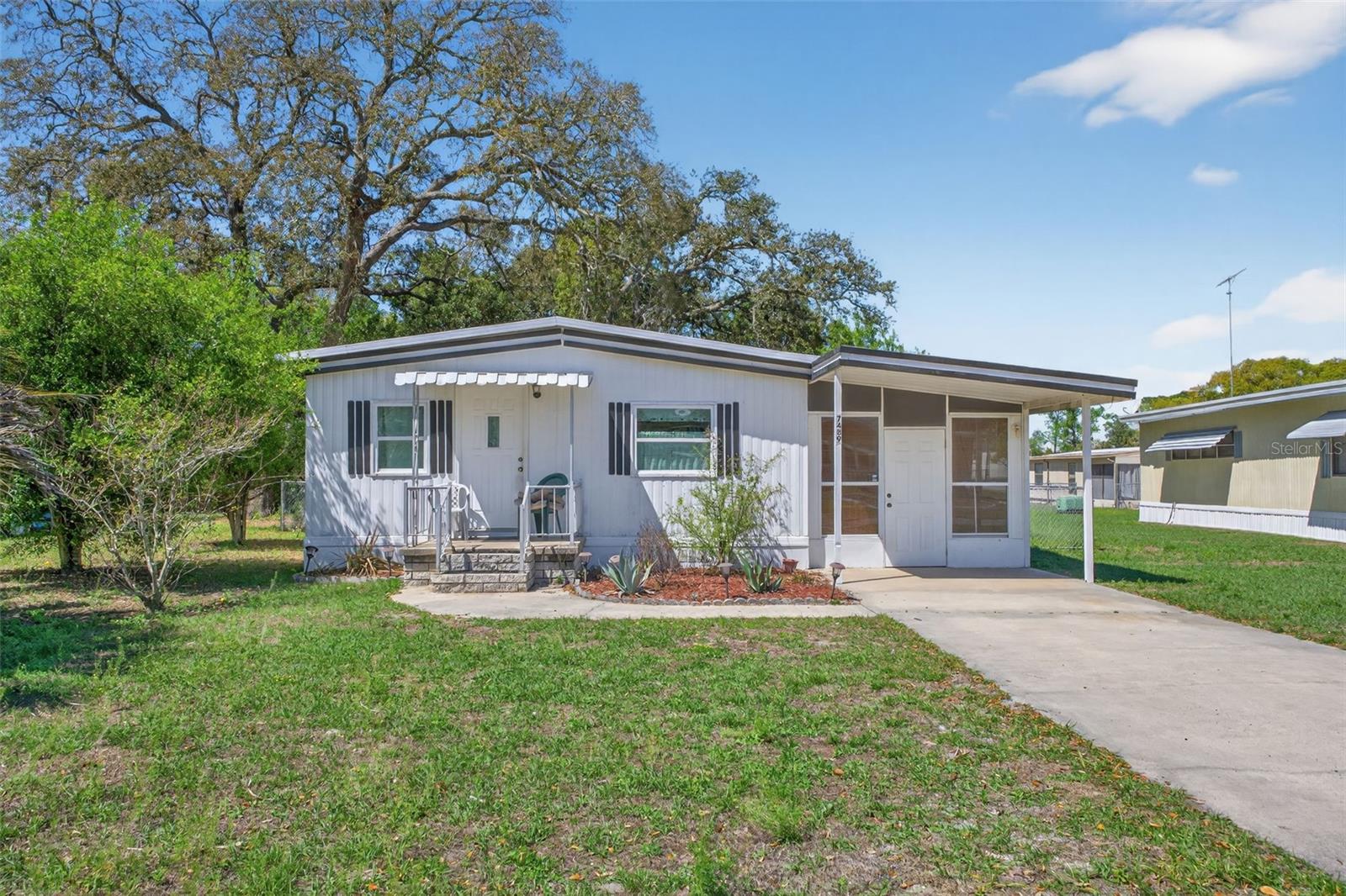 7489 Western Circle Dr, Brooksville, FL 34613