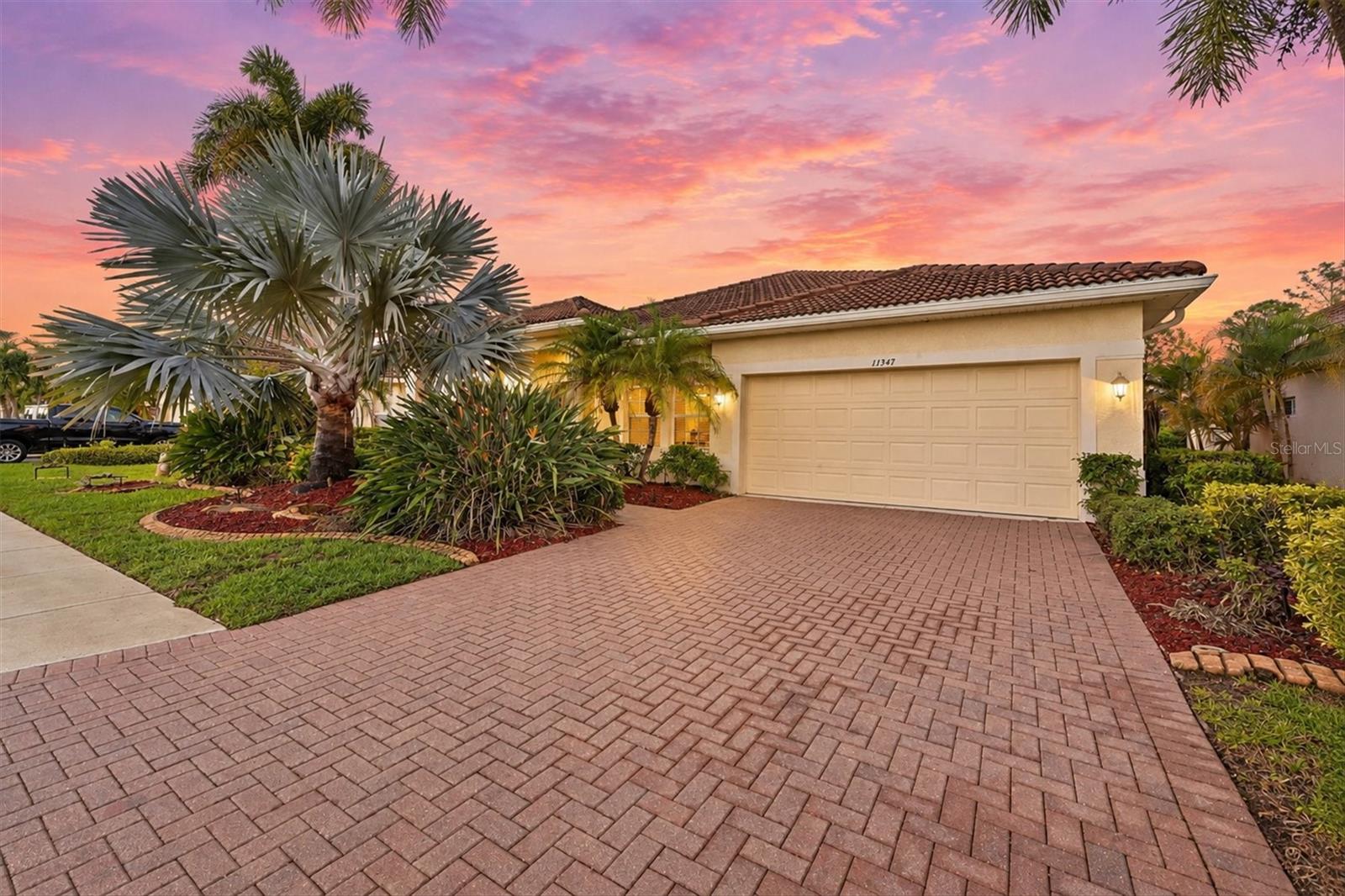 11347 Dancing River Dr, Venice, FL 34292