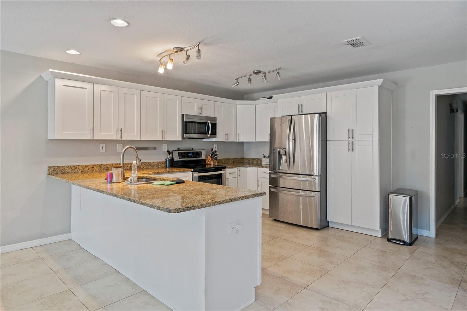 37351 Neighbors Path, Zephyrhills, FL 33542 photo