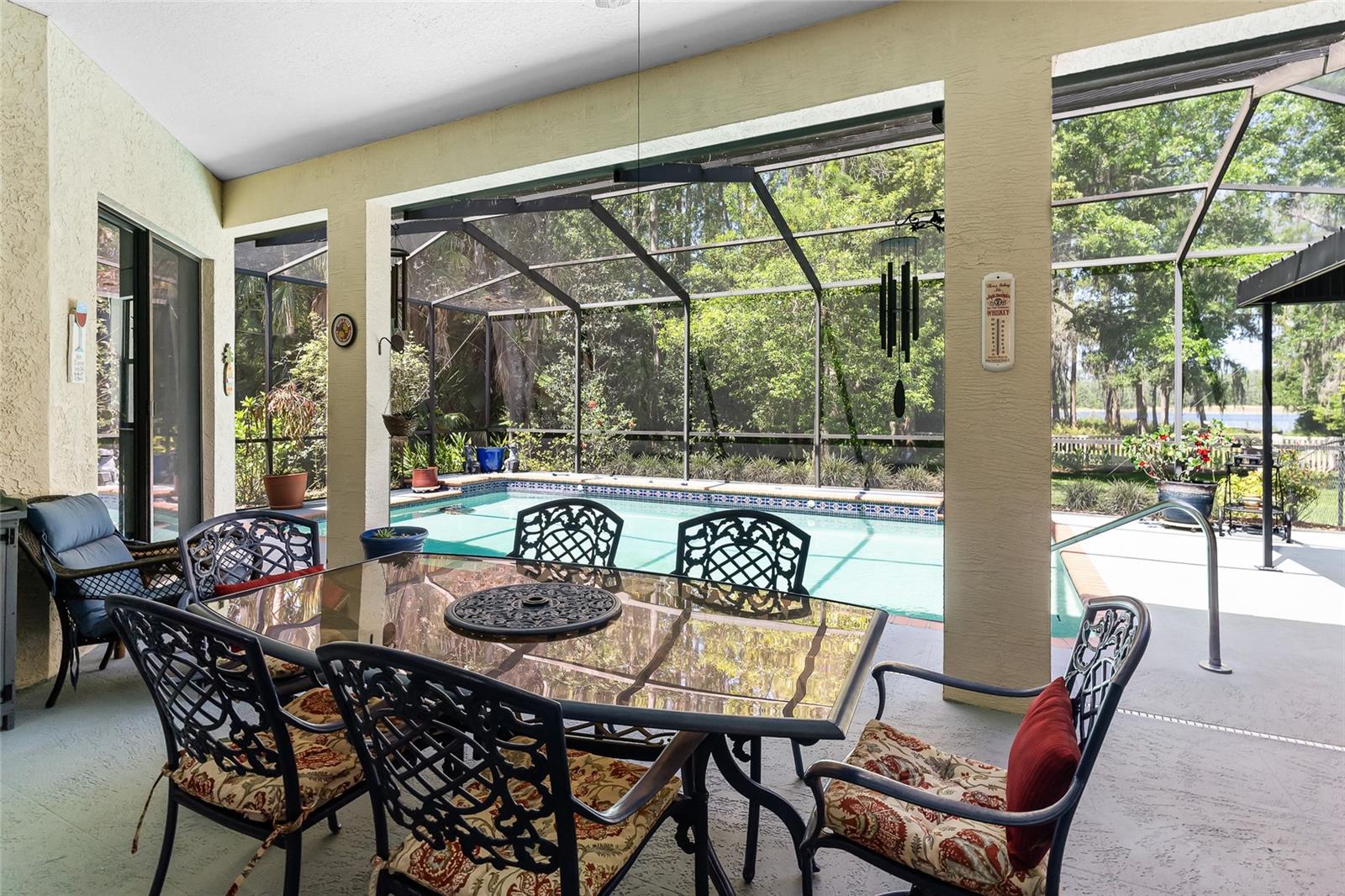 1012 Kingsborough Gardens Ct, Lutz, FL 33548 photo