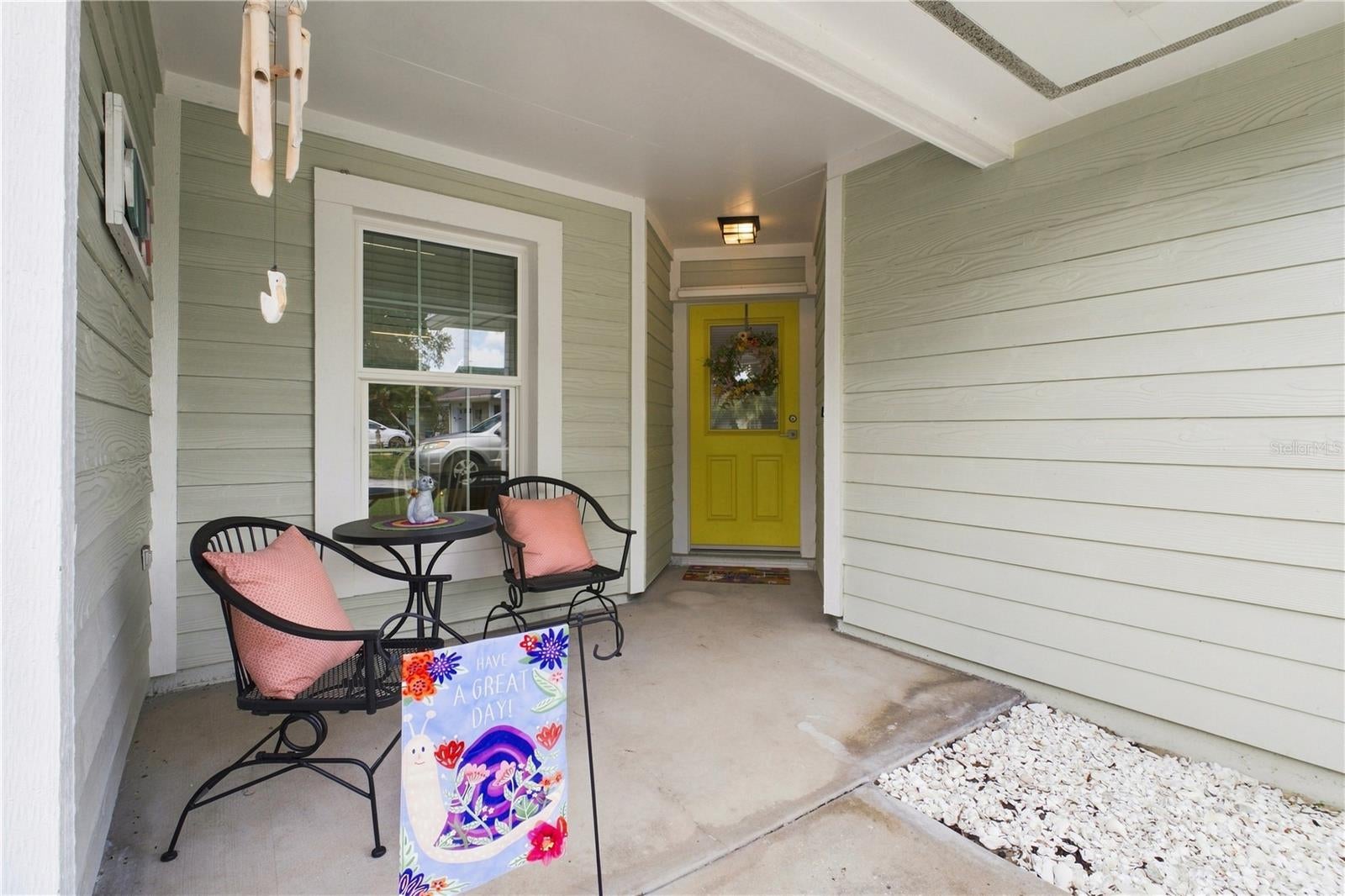 864 Franklin Cir, Palm Harbor, FL 34683 photo