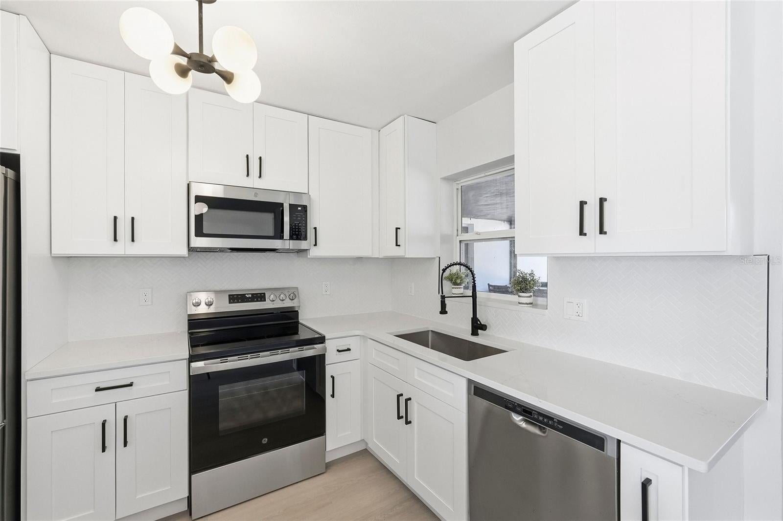 2845 64 Terrace, Saint Petersburg, FL 33712 photo