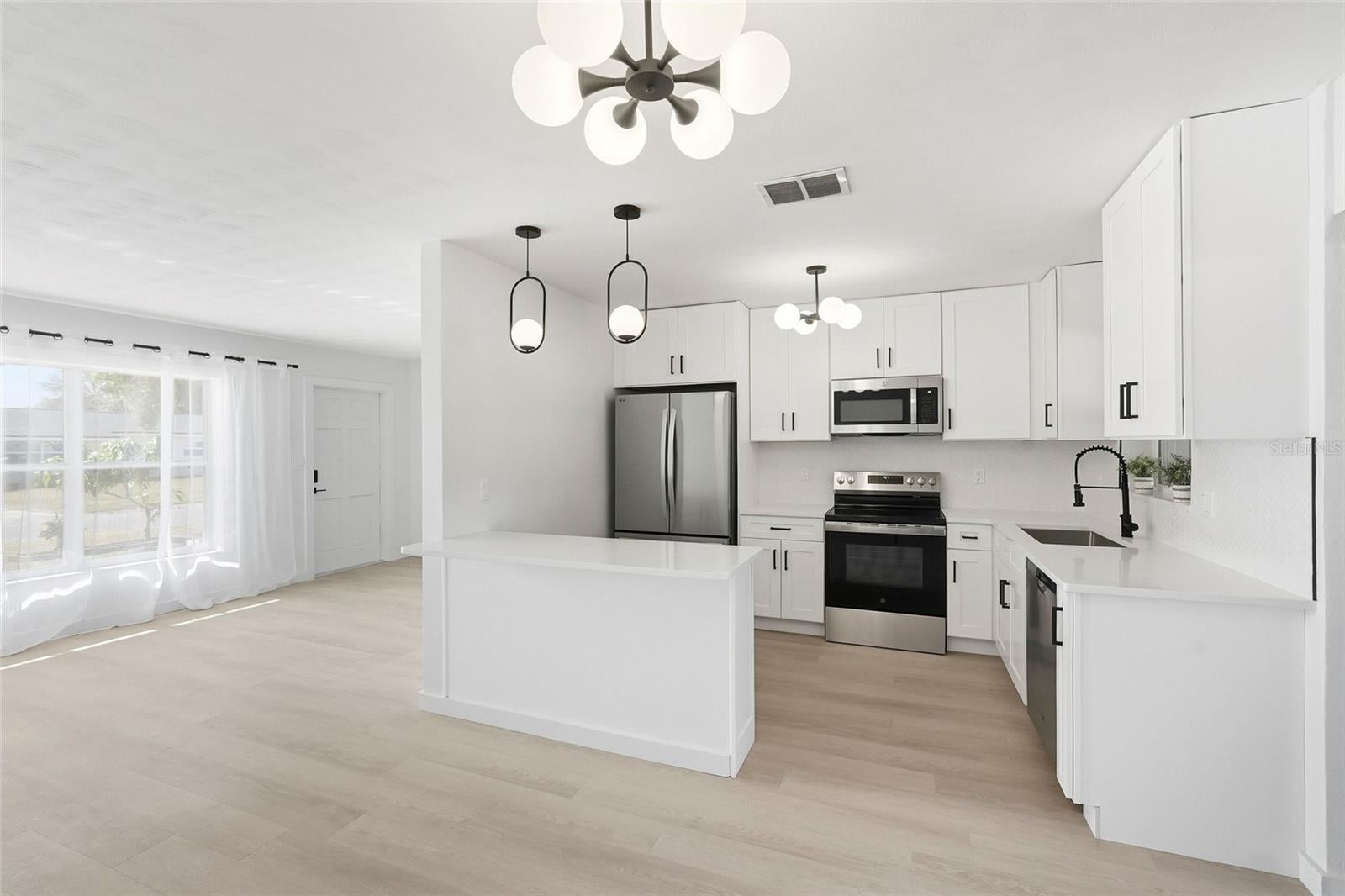 2845 64 Terrace, Saint Petersburg, FL 33712 photo