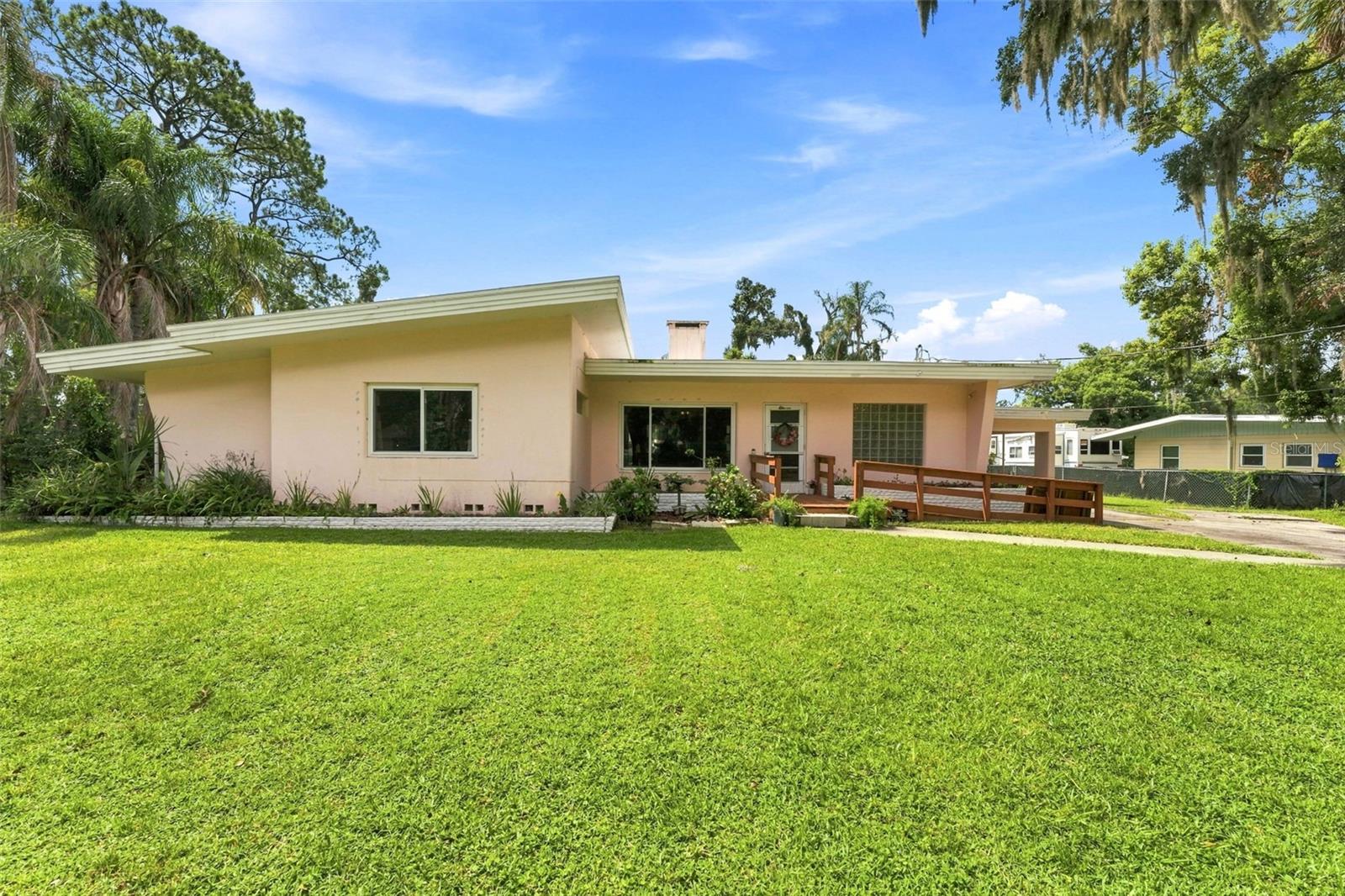 1311 Tomlin St, Plant City, FL 33563