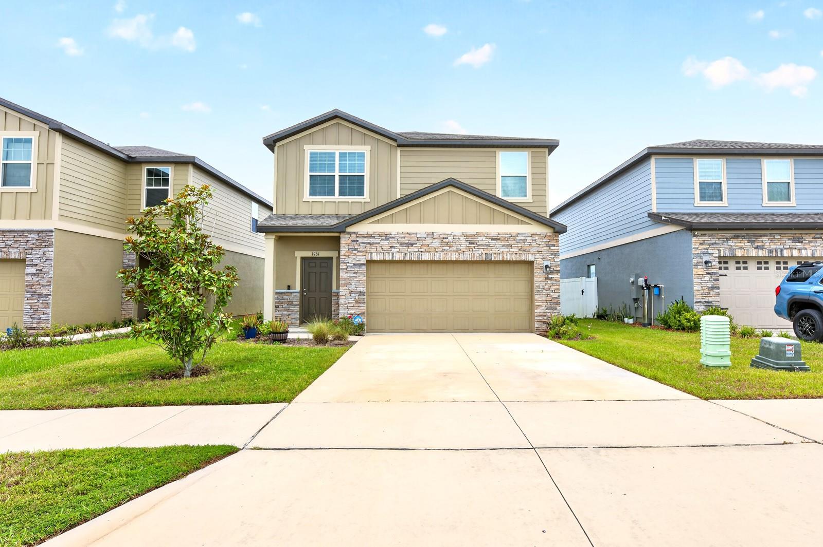 1961 Hemingway Cir, Groveland, FL 34736