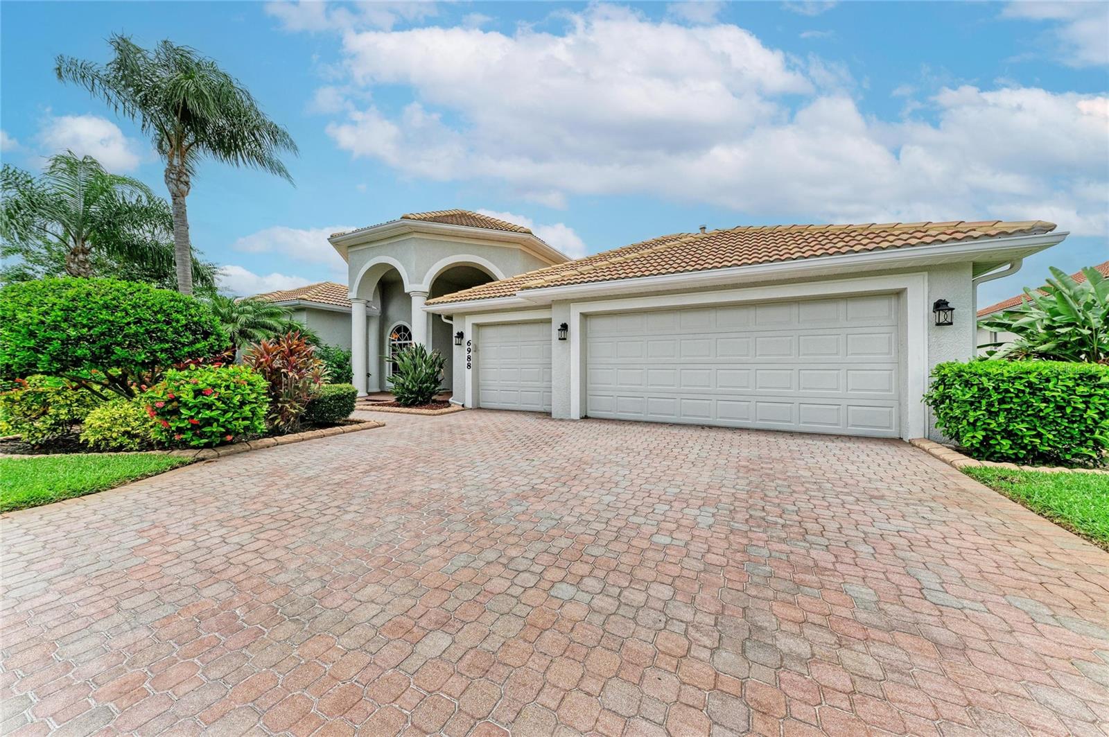 6988 74 Street Cir, Bradenton, FL 34203 photo