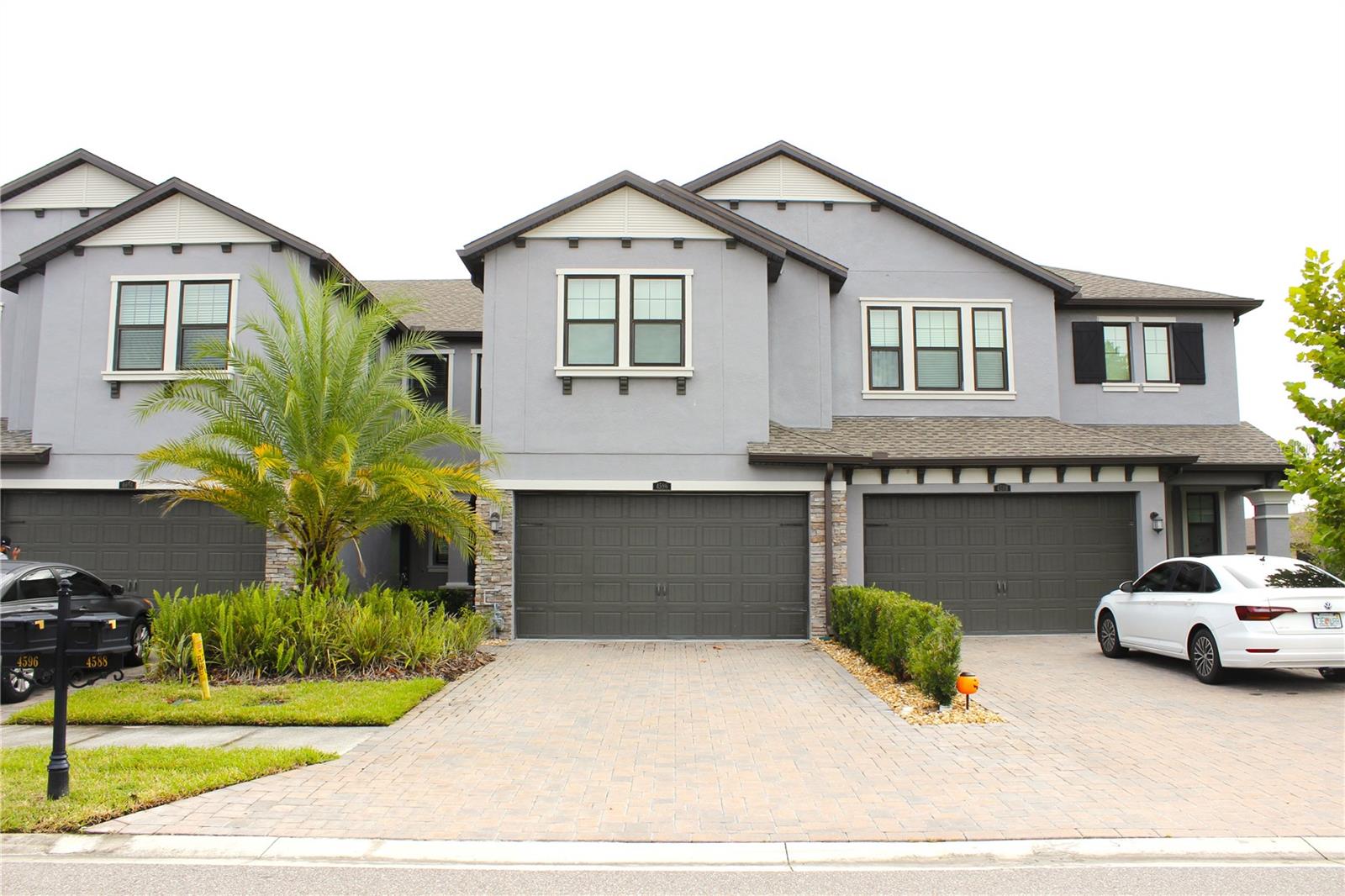 4596 Almada Ln, Wesley Chapel, FL 33543 photo