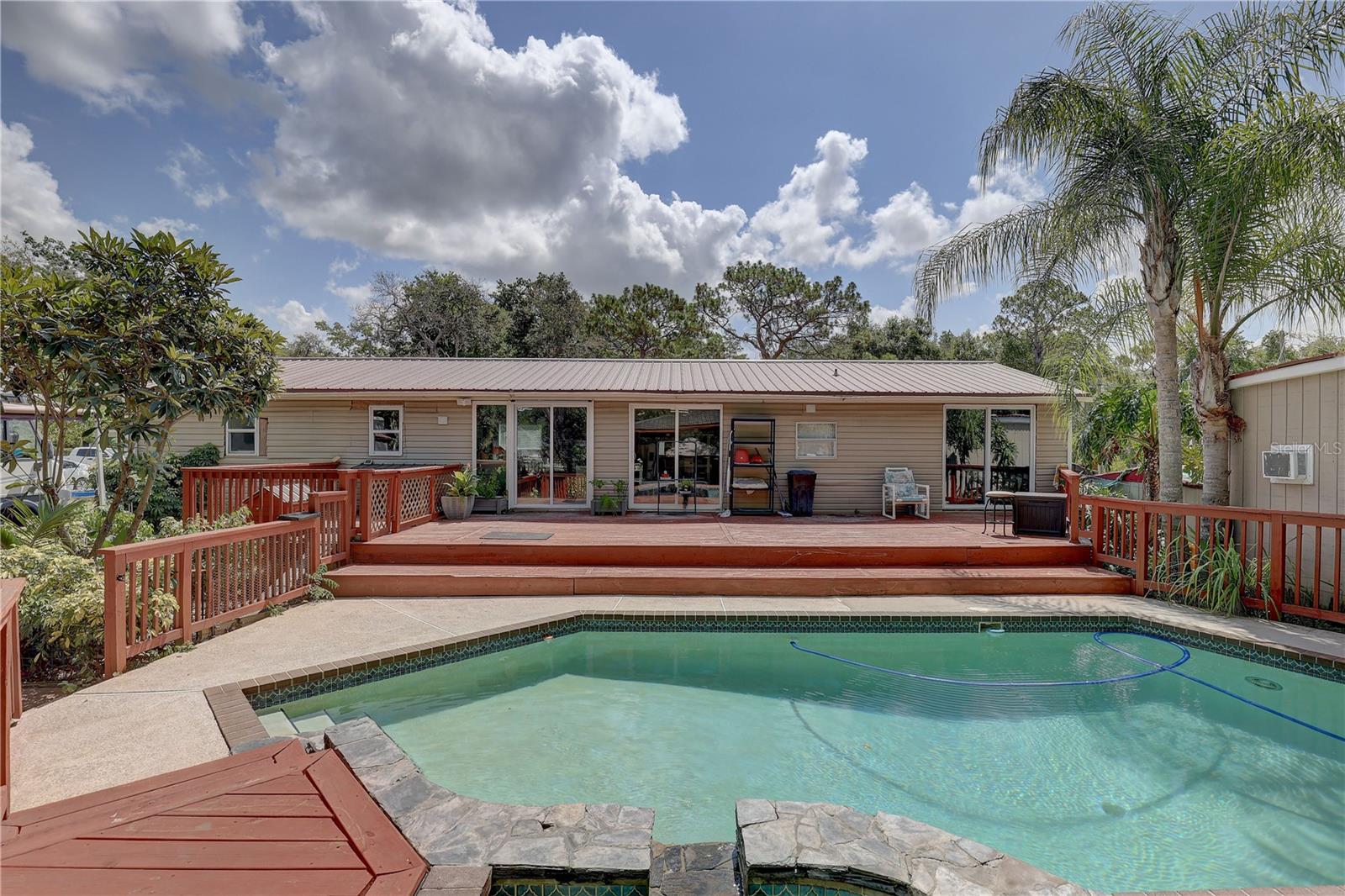 9501 Estelle St, New Port Richey, FL 34654 photo