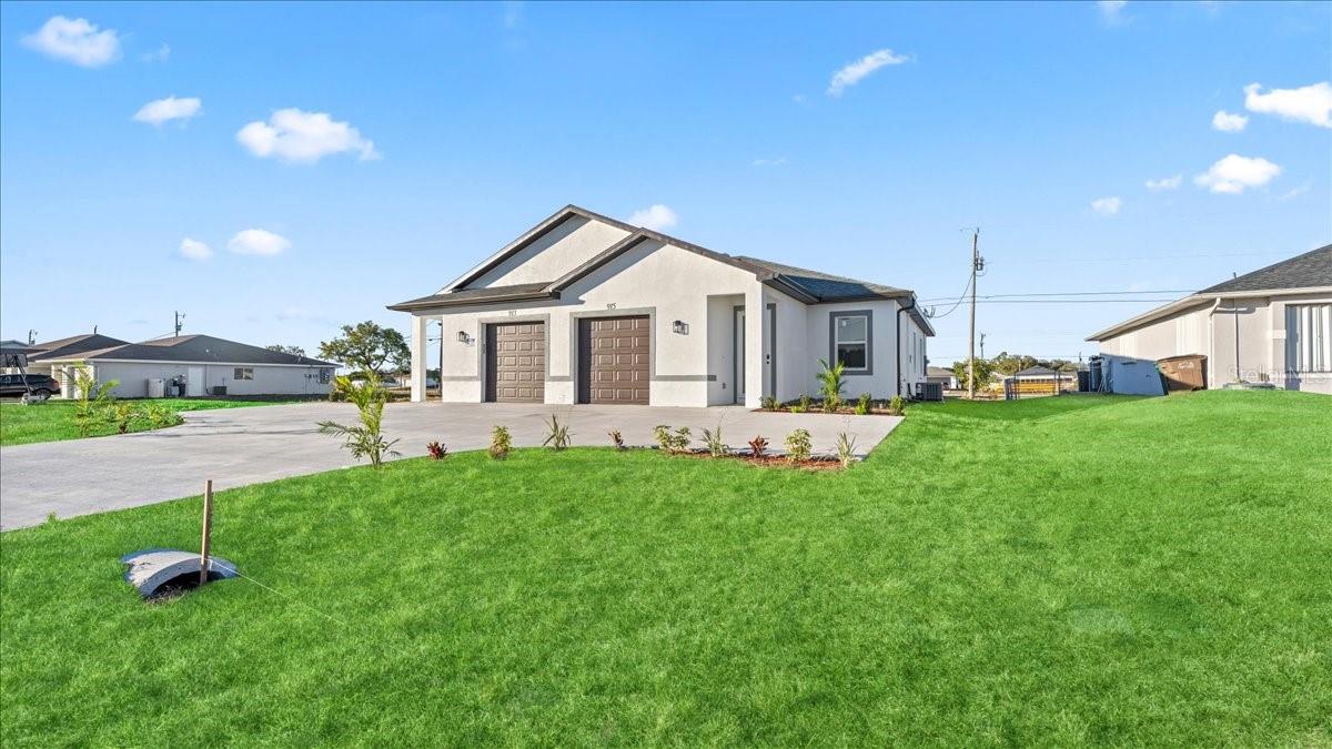 826 828 Diplomat Pkwy, Cape Coral, FL 33909