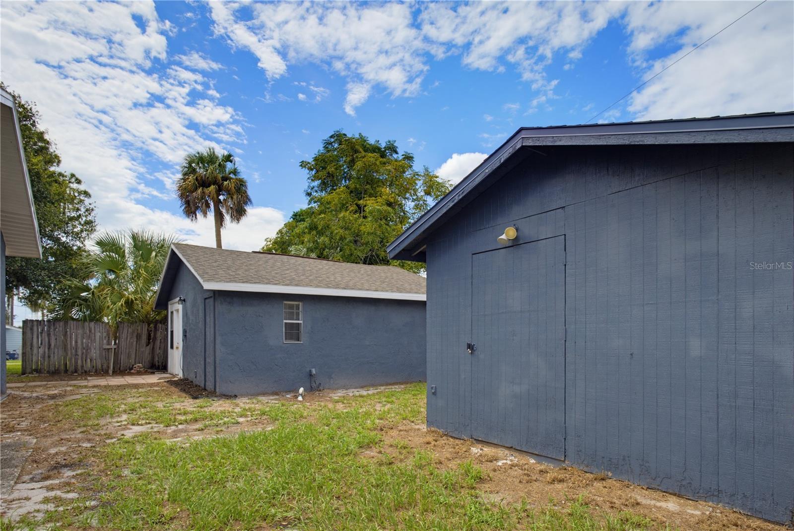 33 W Herrick Dr, Eustis, FL 32726 photo