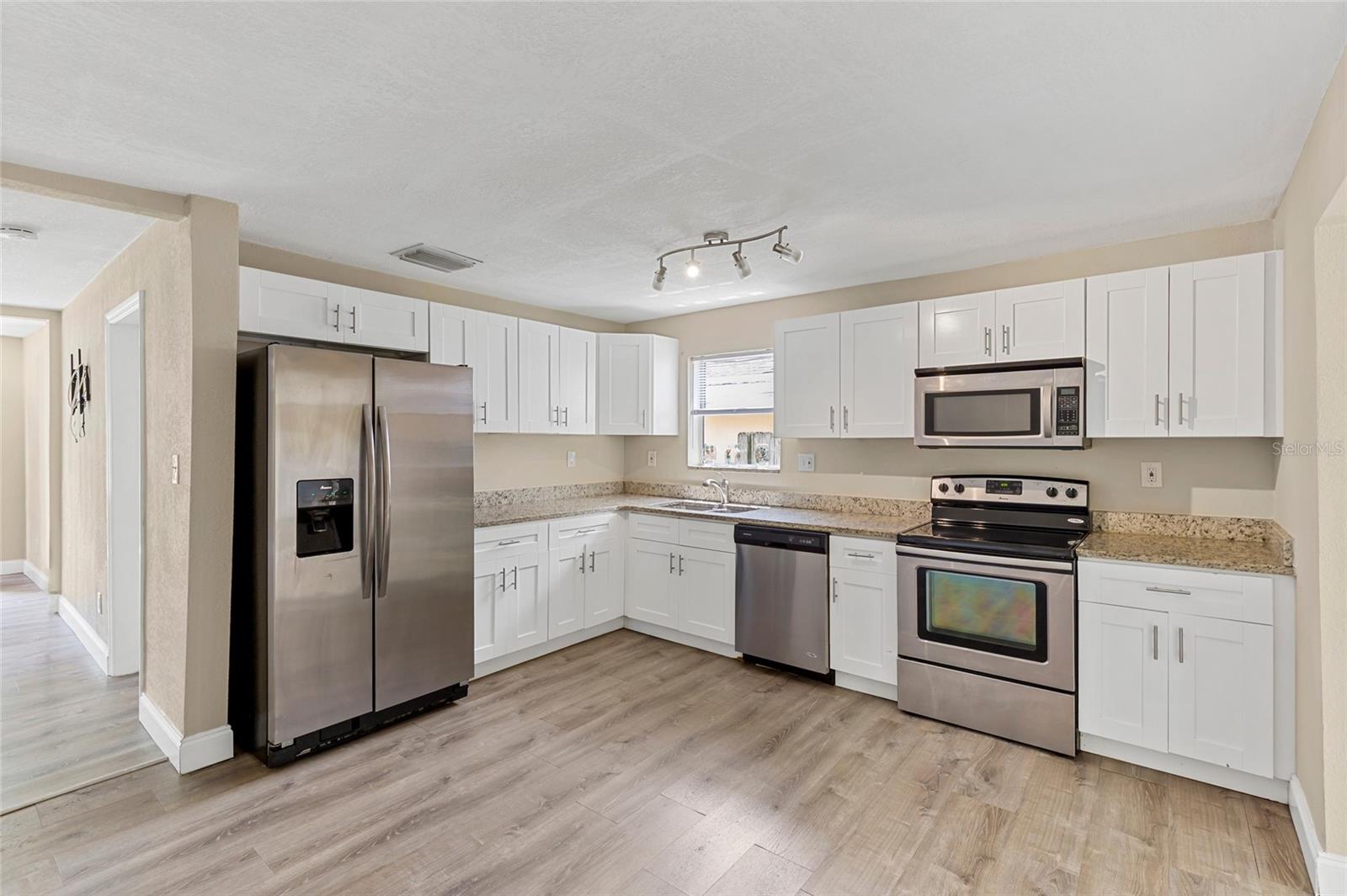 118 David Ave, Clearwater, FL 33759 photo