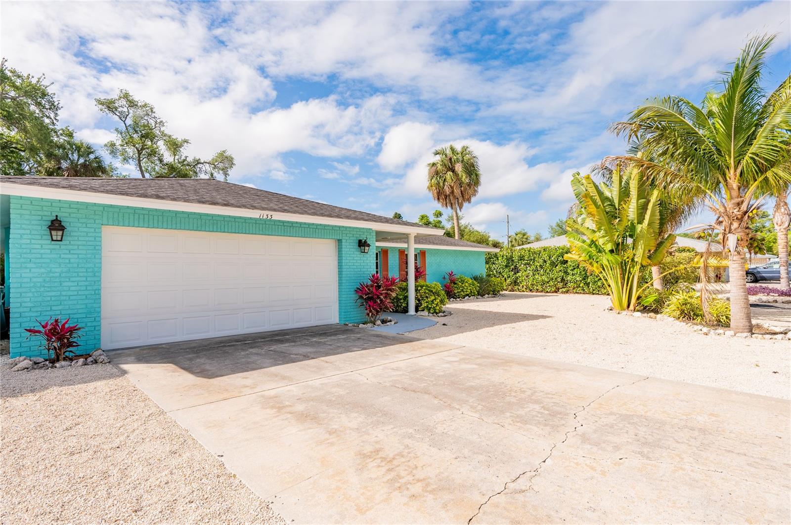 1133 Montezuma Dr, Bradenton, FL 34209 photo
