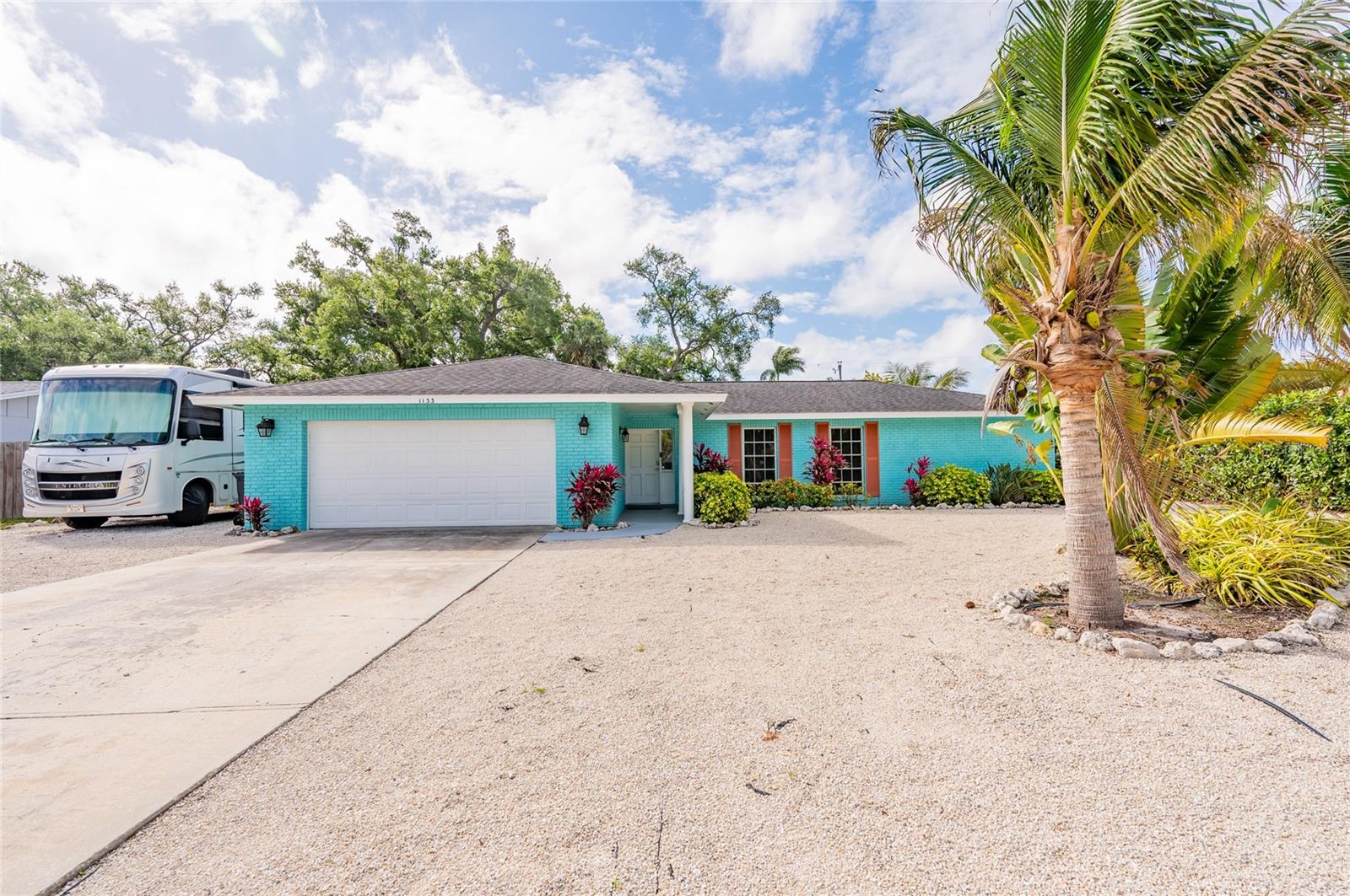 1133 Montezuma Dr, Bradenton, FL 34209 photo