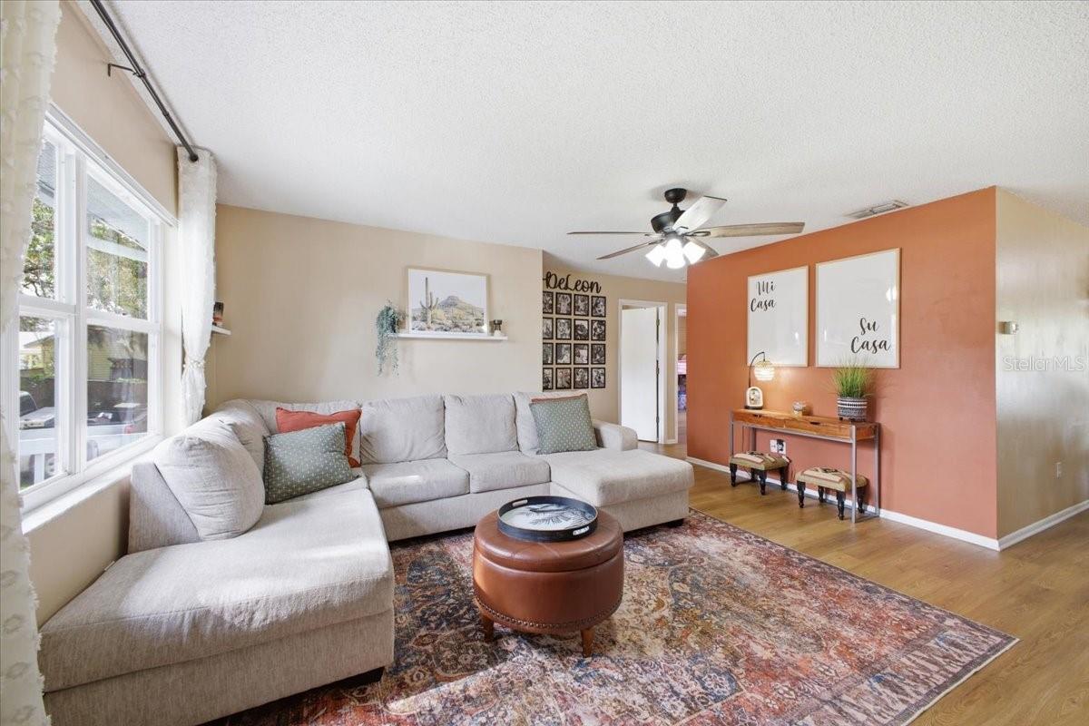 115 Brown St, Bradenton, FL 34208 photo