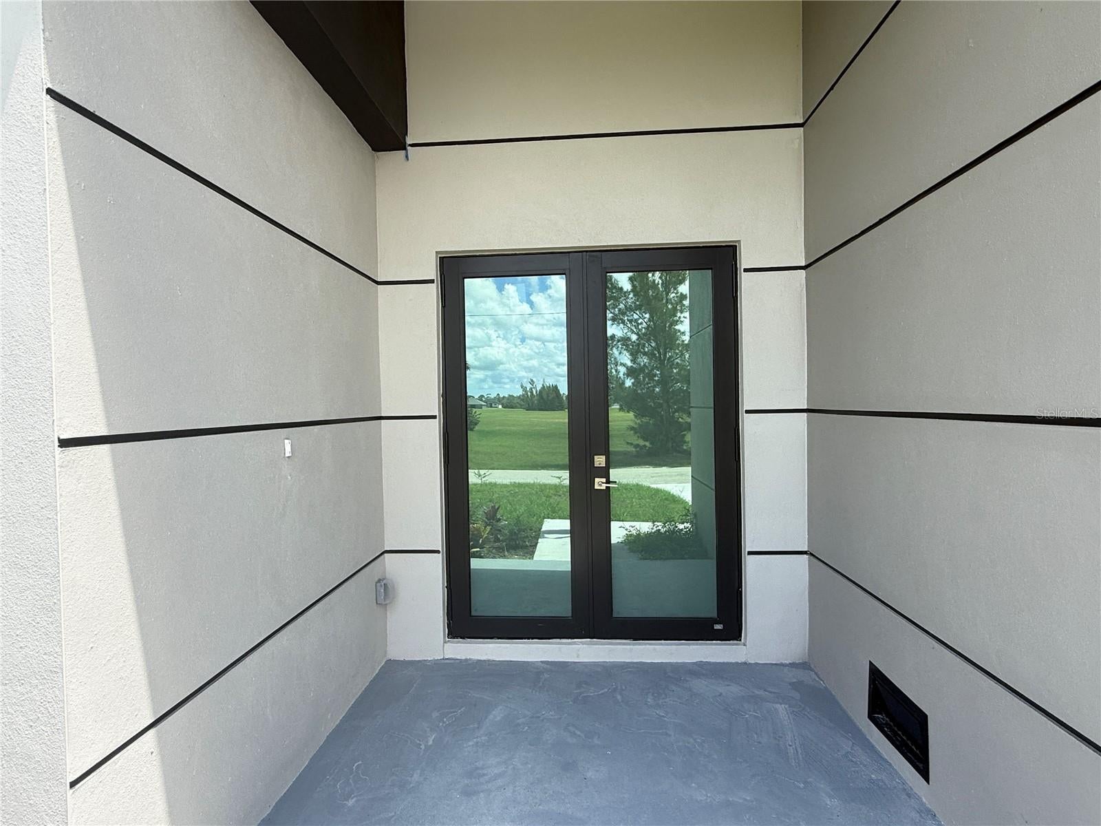 4005 NW 22 St, Cape Coral, FL 33993 photo