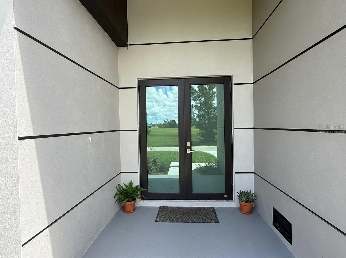 4005 NW 22 St, Cape Coral, FL 33993 photo