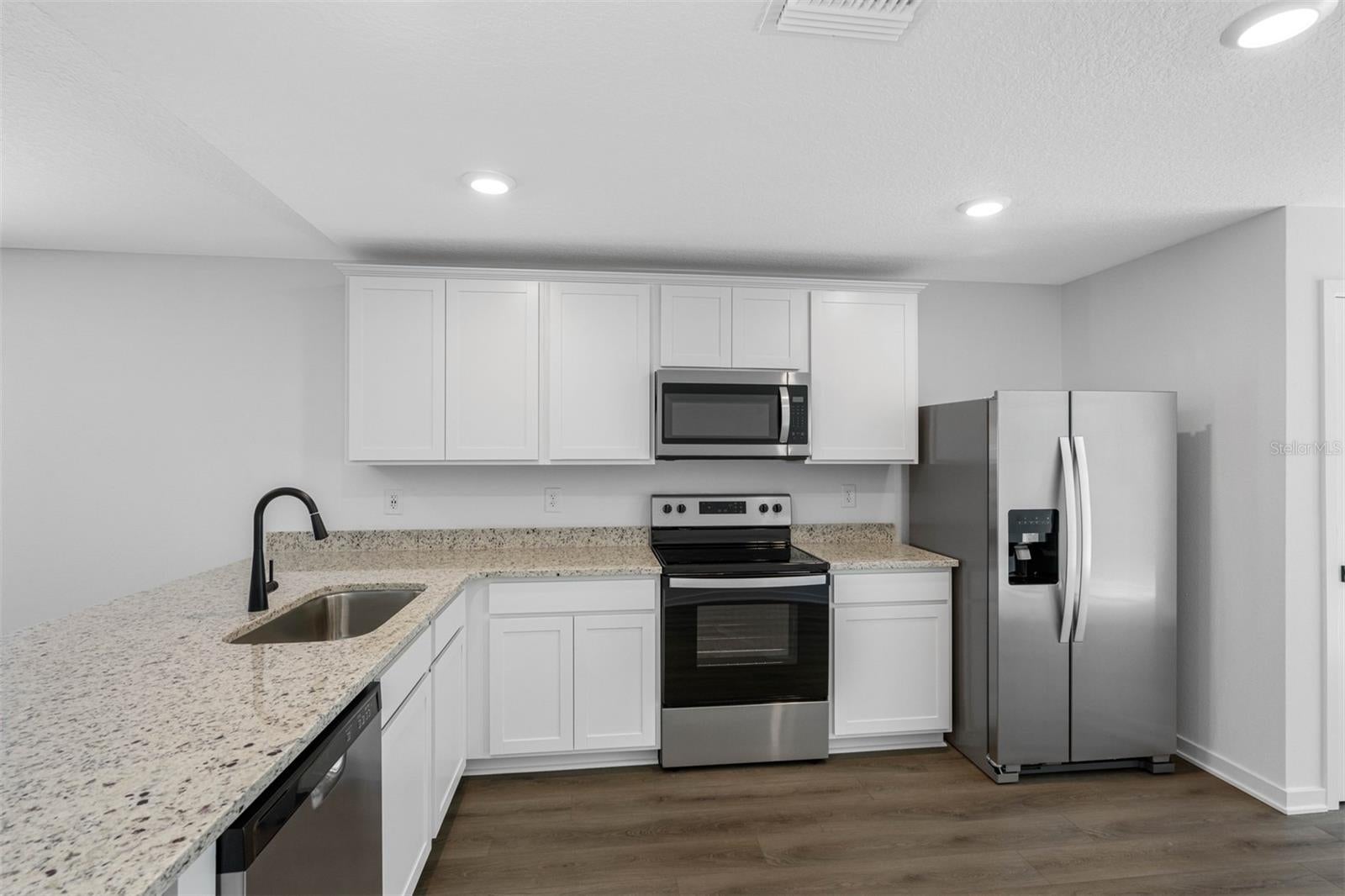 5233 Cap Rd, Brooksville, FL 34602 photo