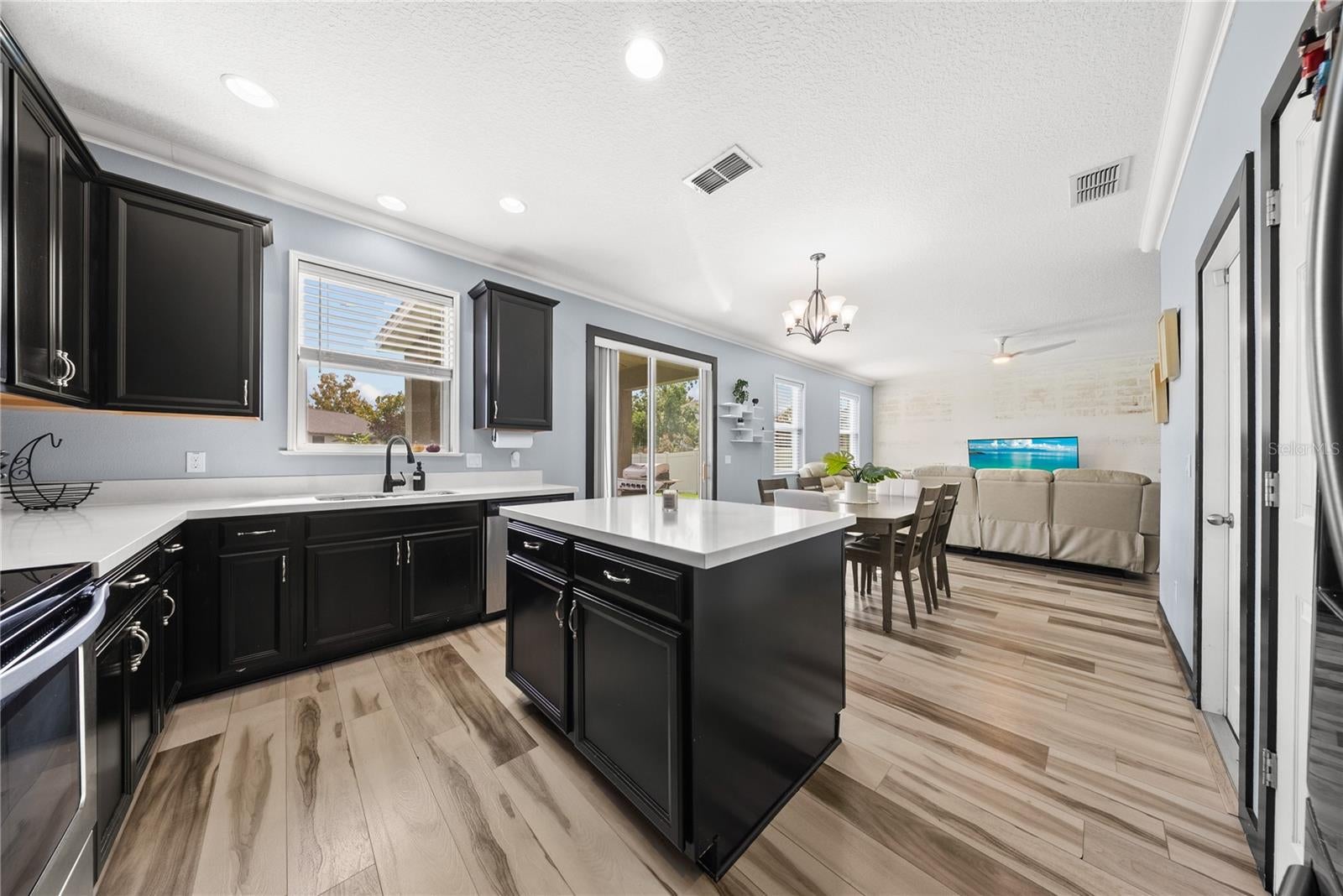 2553 Eagle Bay Blvd, Kissimmee, FL 34743 photo