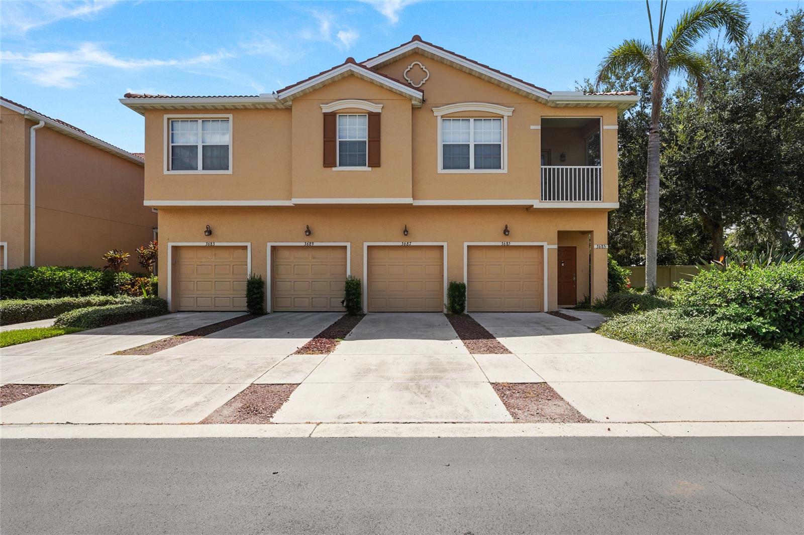 3687 Parkridge Cir, Sarasota, FL 34243