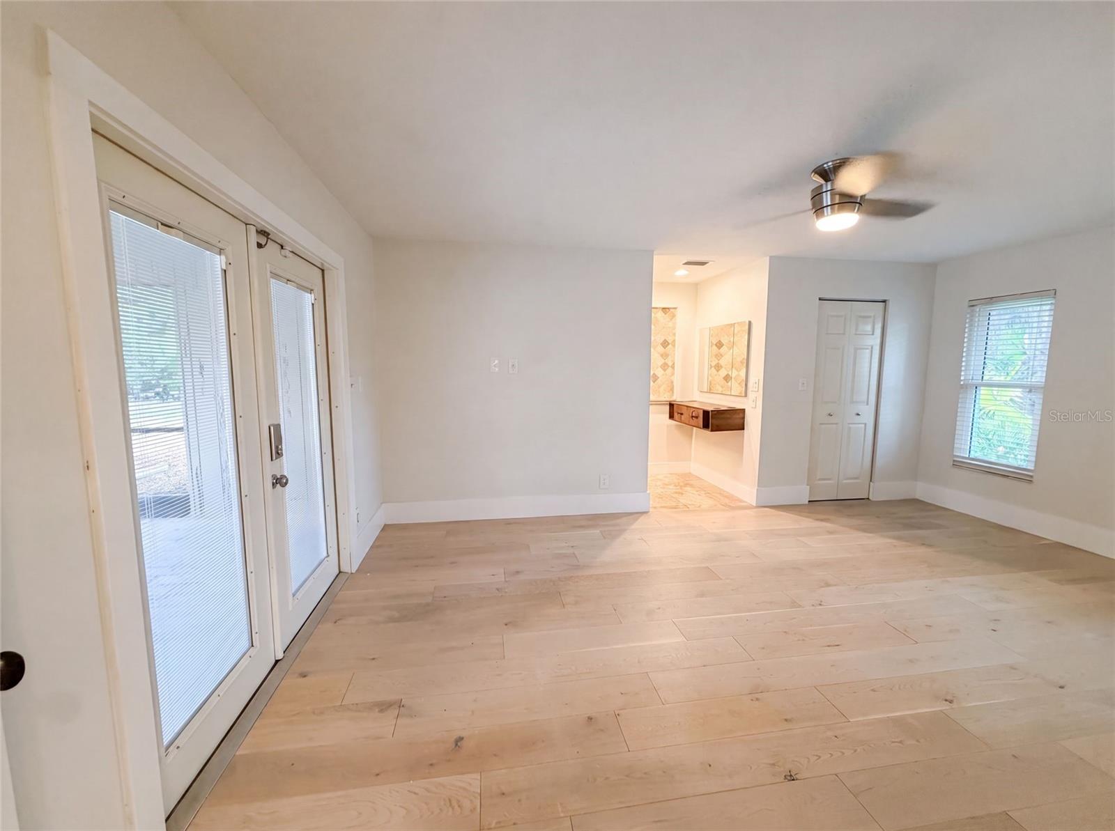 8028 Conservatory Cir, Sarasota, FL 34243 photo