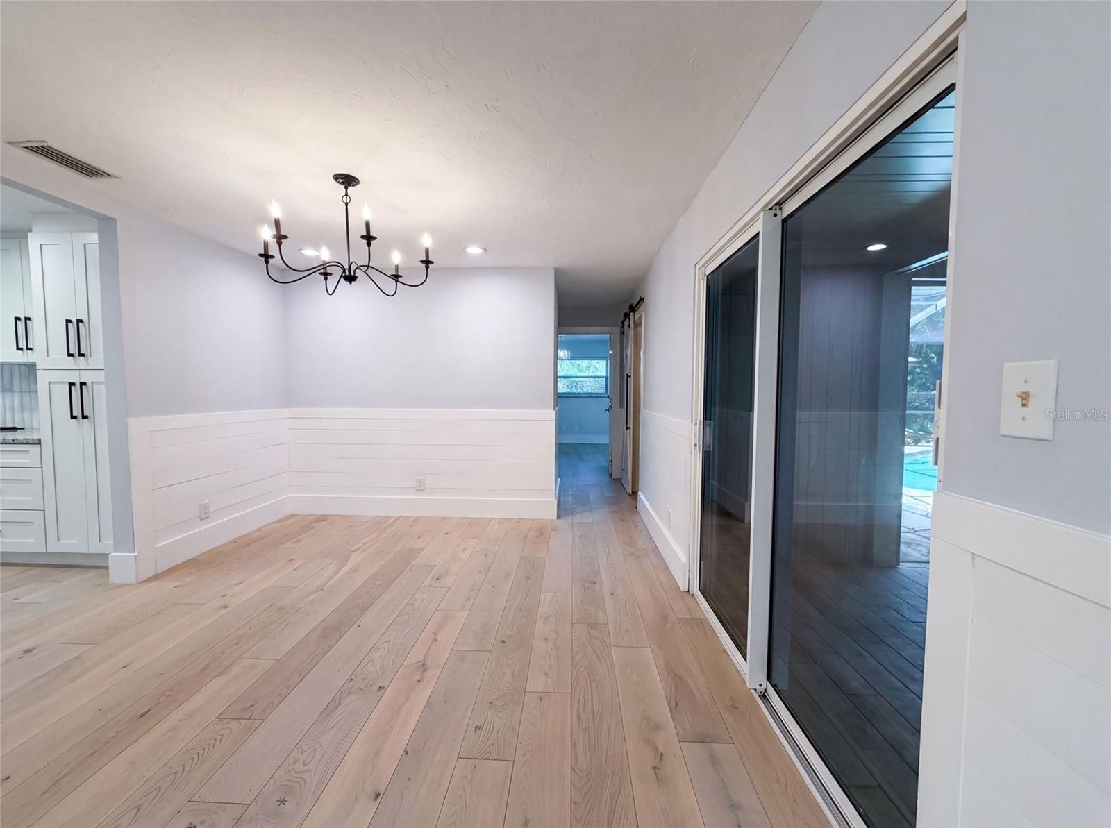 8028 Conservatory Cir, Sarasota, FL 34243 photo