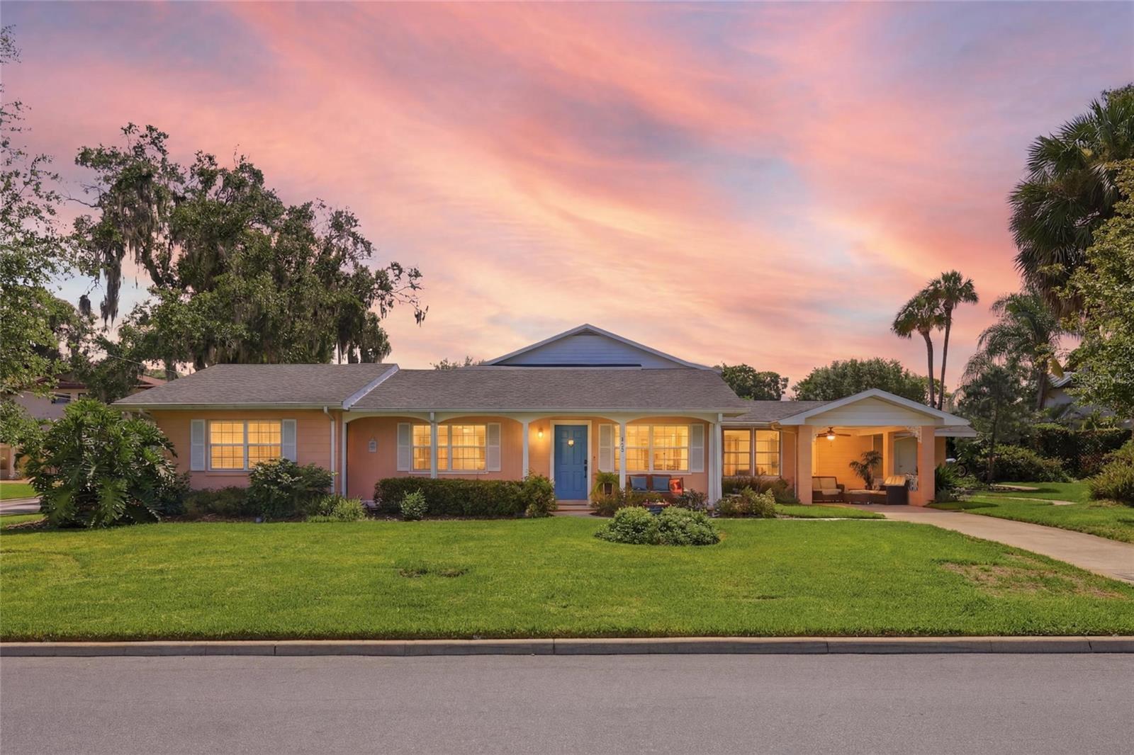936 Baker St, Mount Dora, FL 32757
