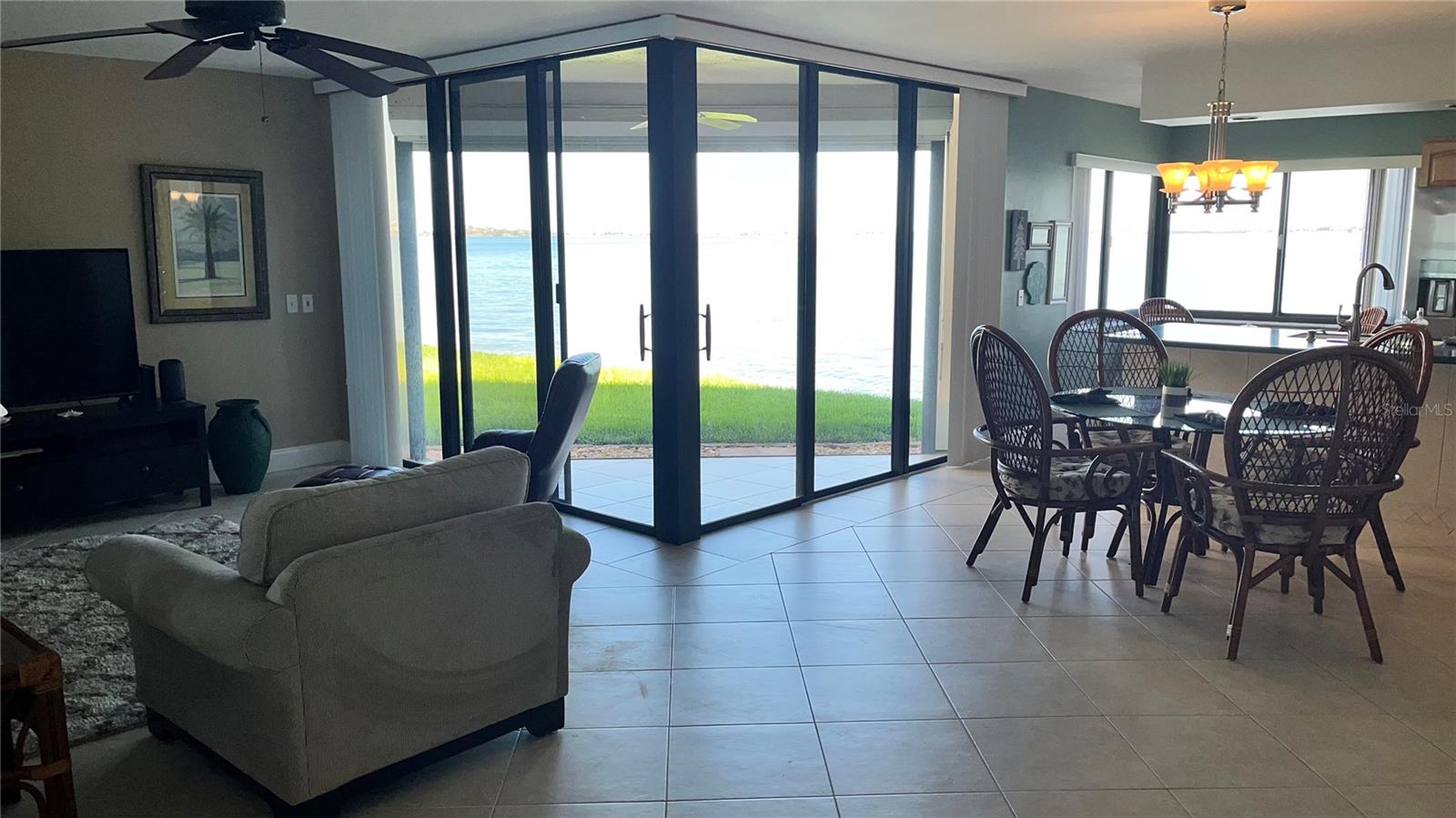 5541 Puerta De Sol Blvd #118, Saint Petersburg, FL 33715 photo