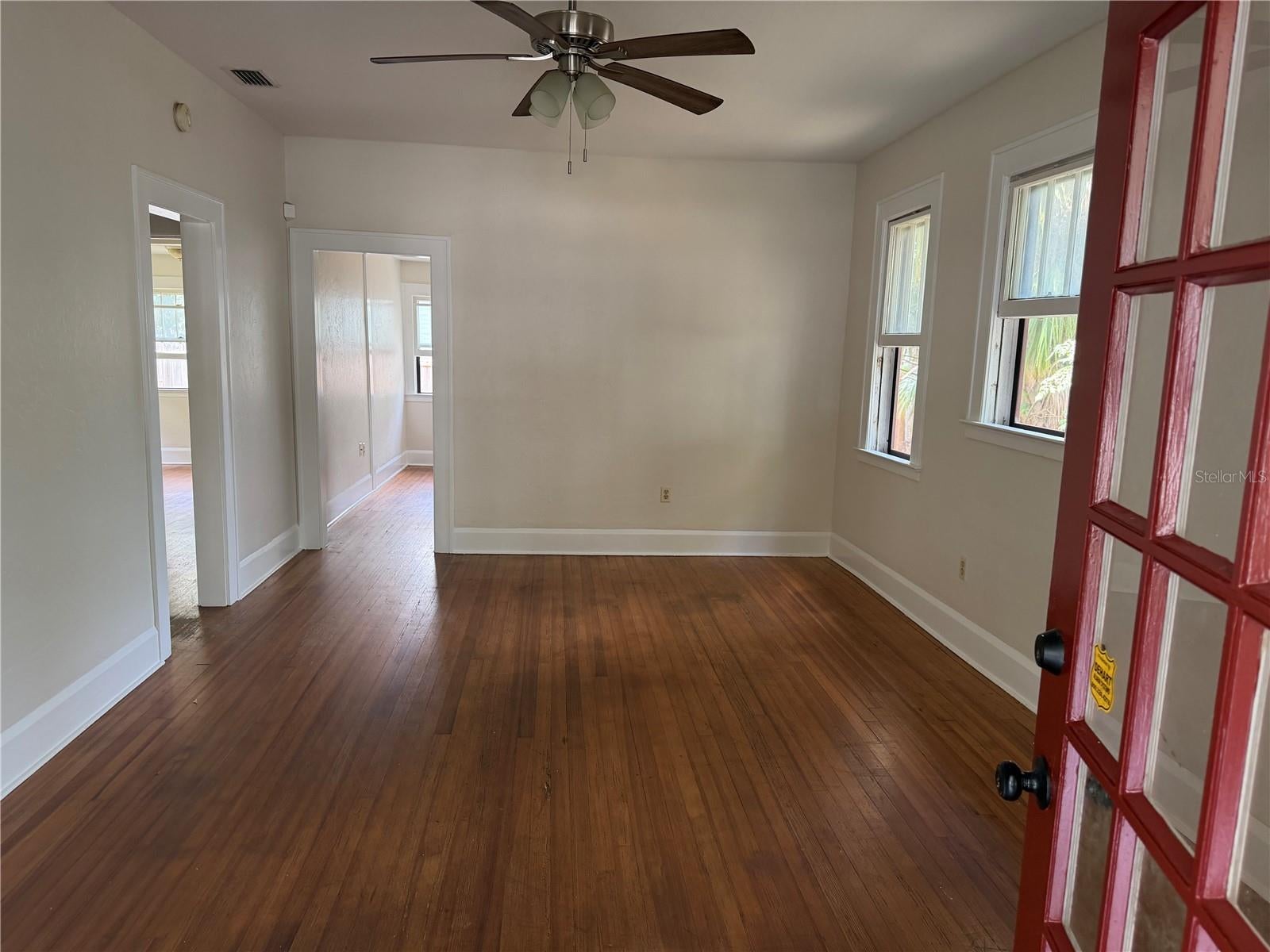 1555 7 St, Sarasota, FL 34236 photo