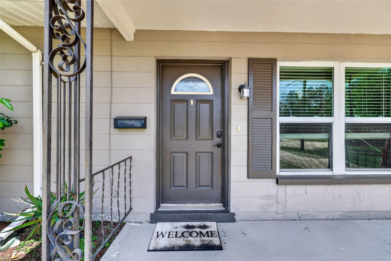 691 72 Ave, Saint Petersburg, FL 33702 photo