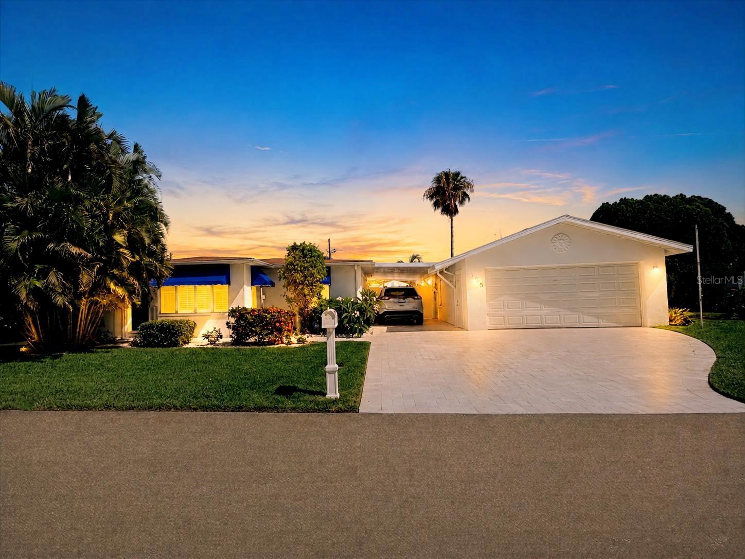 155 112 Ave, Treasure Island, FL 33706 photo