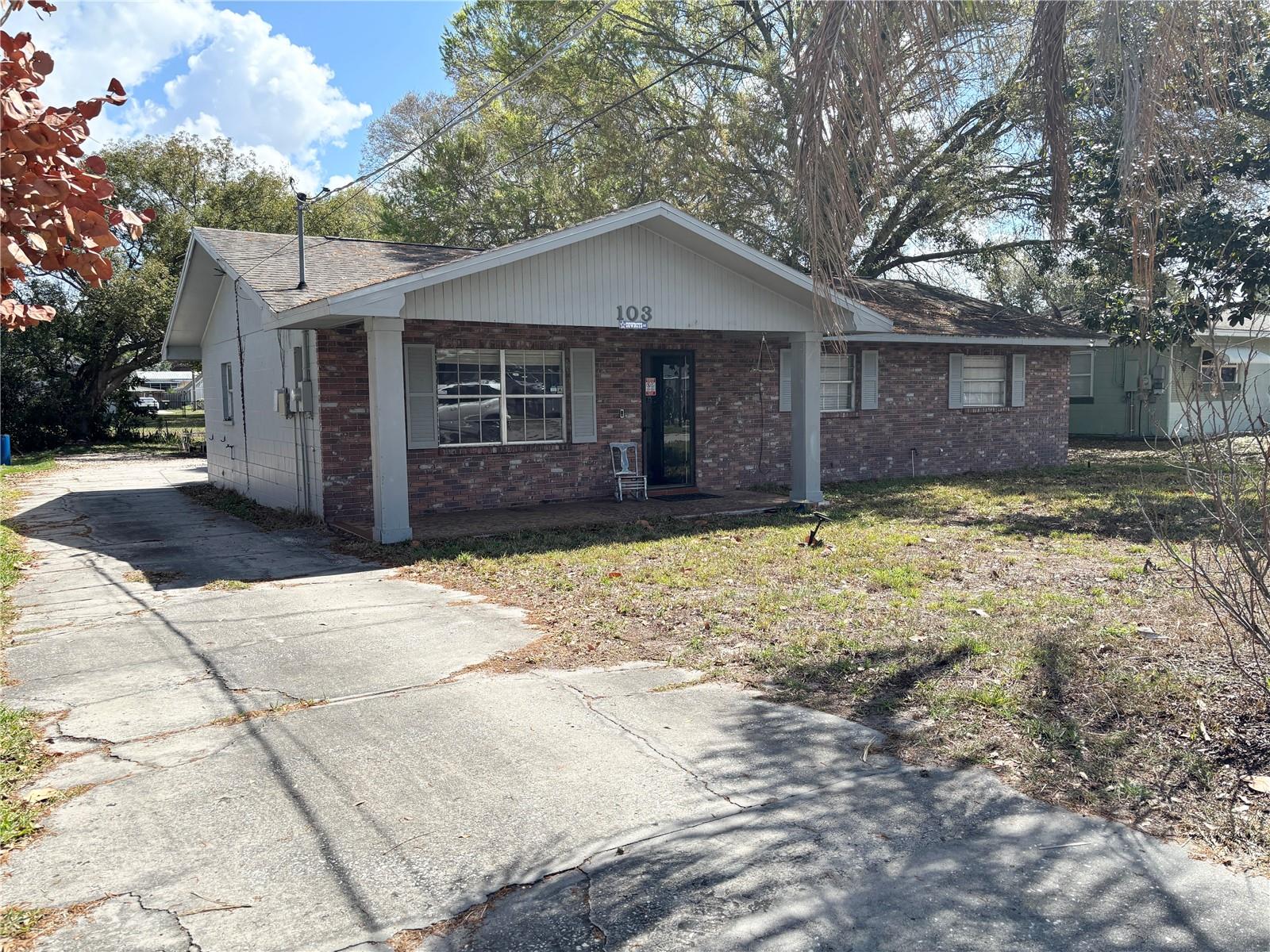103 Davis St, Auburndale, FL 33823