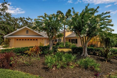 Single Family Residence in SARASOTA FL 1808 COQUINA DRIVE.jpg