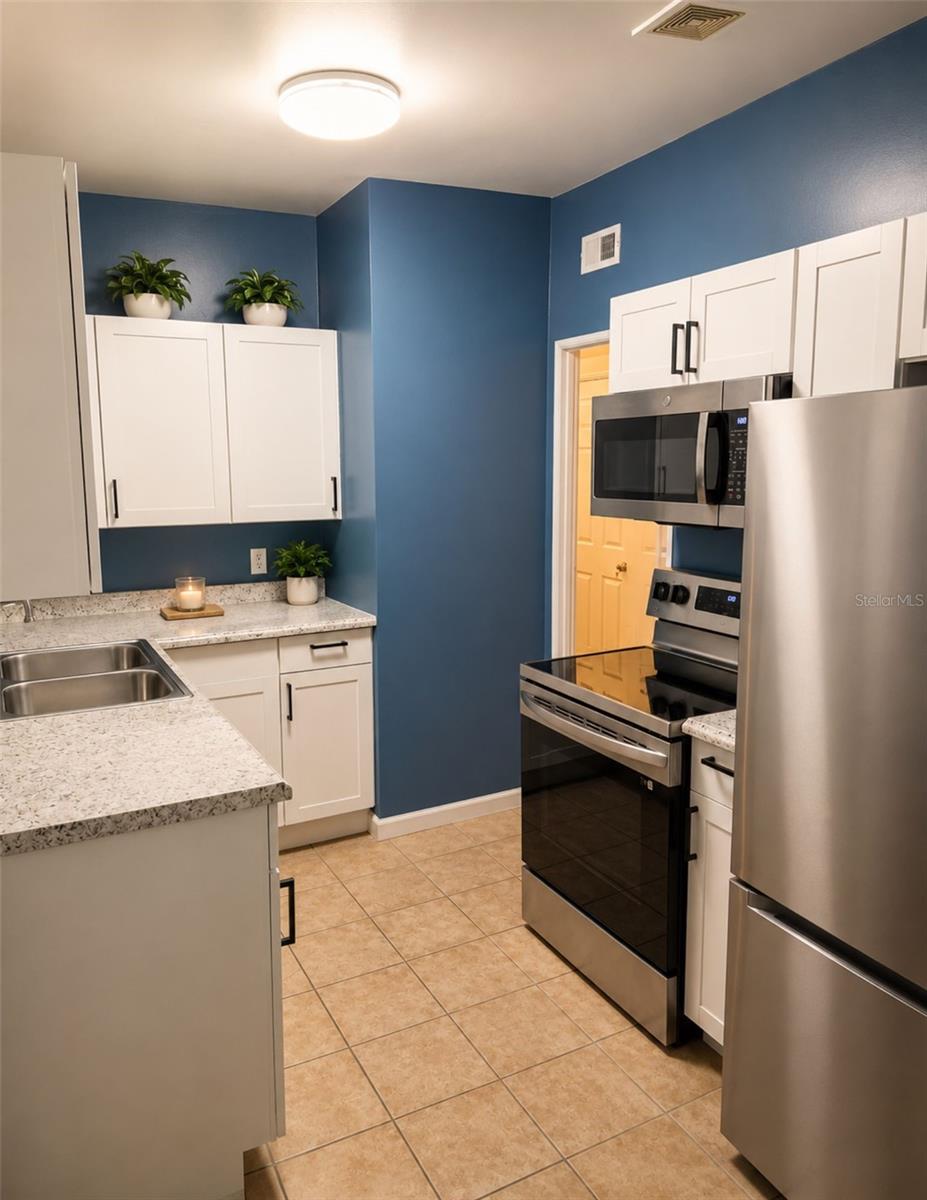 6160 Strawflower Pl, Jacksonville, FL 32209 photo