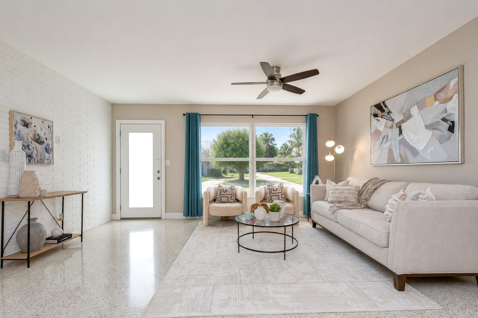 6871 4 St, Saint Petersburg, FL 33705 photo