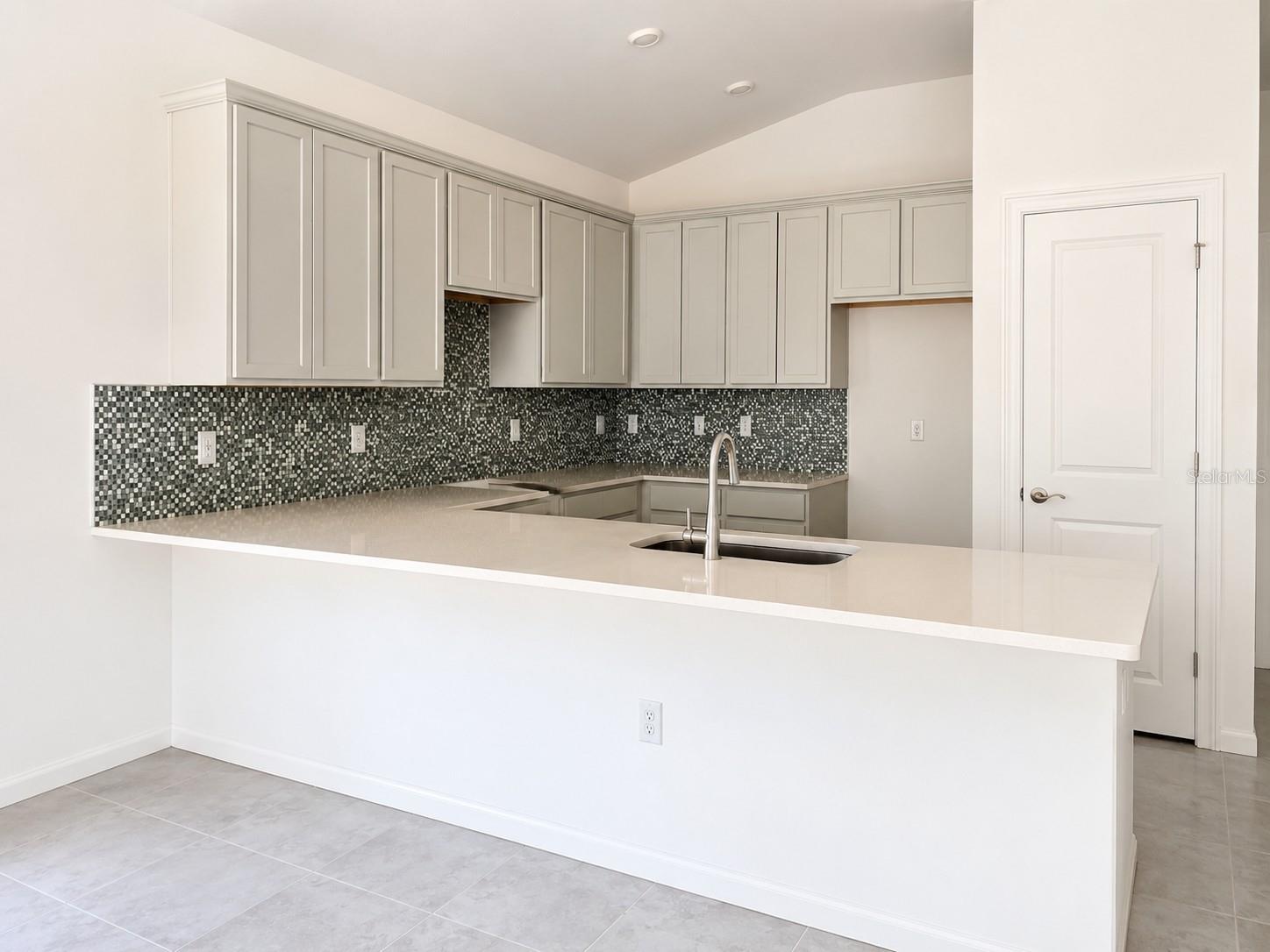 434 Albatross Rd, Rotonda West, FL 33947 photo