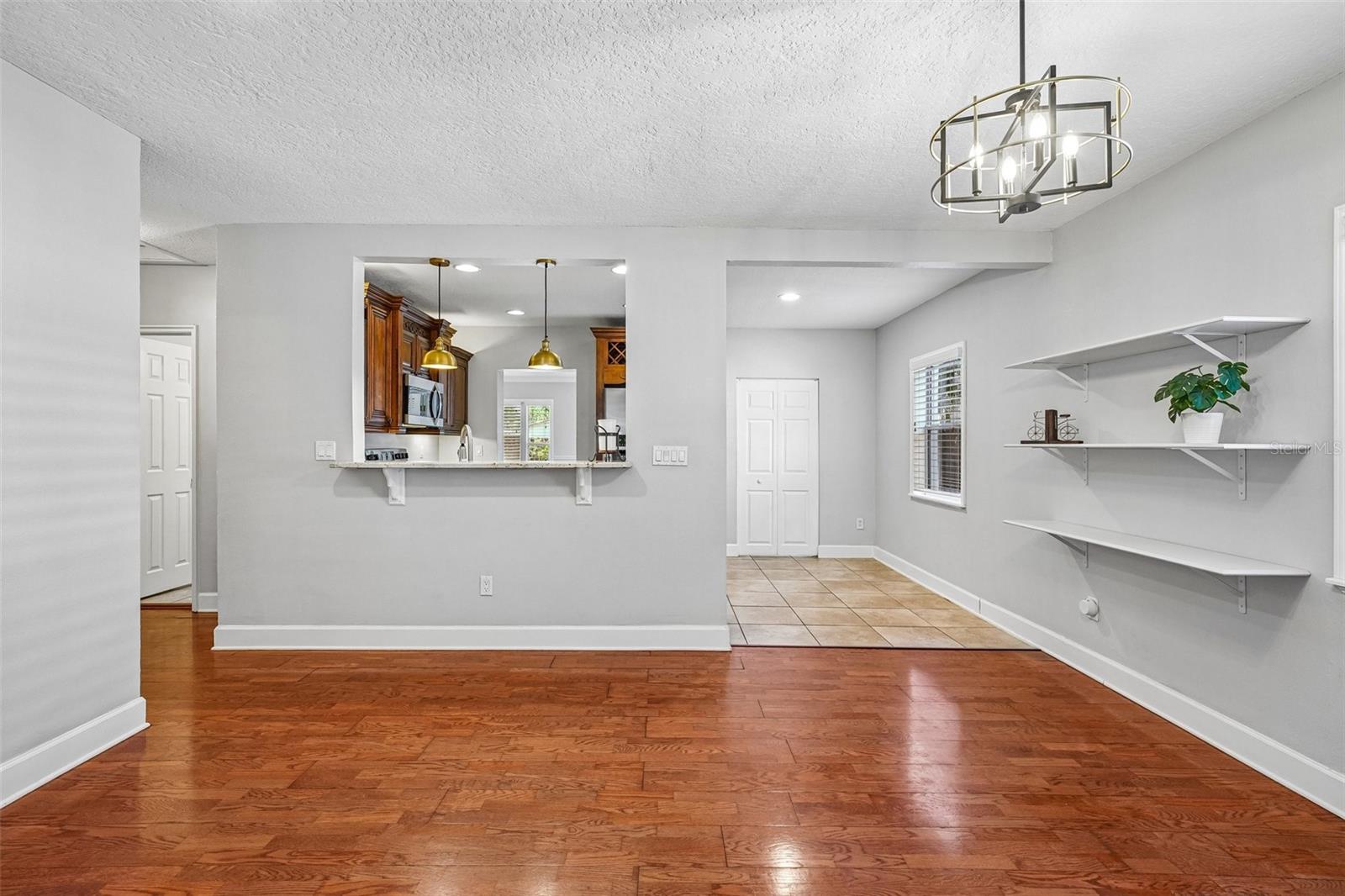 3924 W Bay View Ave, Tampa, FL 33611 photo