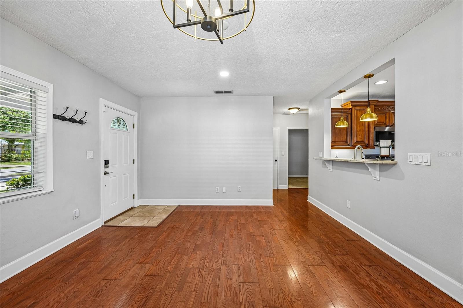3924 W Bay View Ave, Tampa, FL 33611 photo