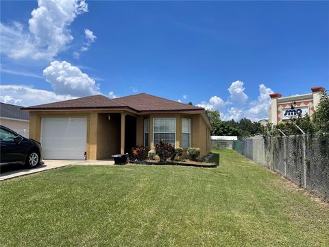 Single Family Residence in LAKELAND FL 2418 N CRYSTAL LAKE DRIVE.jpg