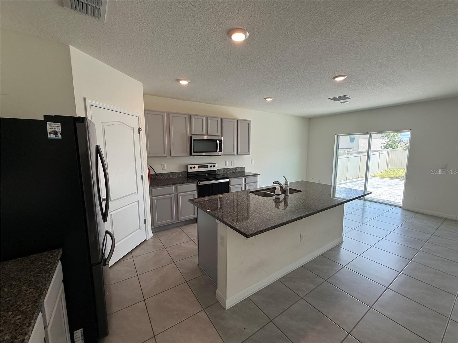 2029 Maple Ridge Dr, Zellwood, FL 32798 photo