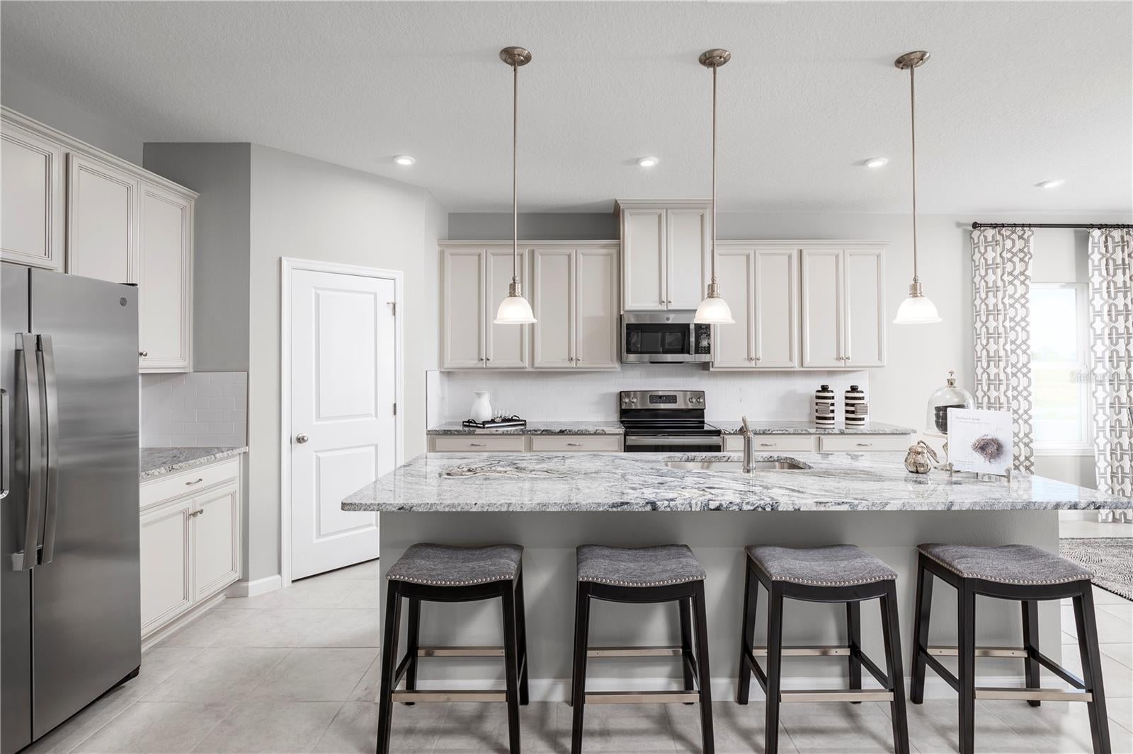 11102 Nellie Crossing Cir, Clermont, FL 34711 photo