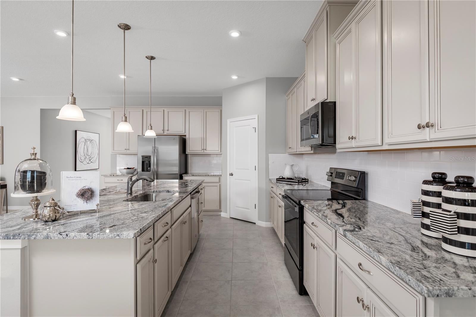 11102 Nellie Crossing Cir, Clermont, FL 34711 photo