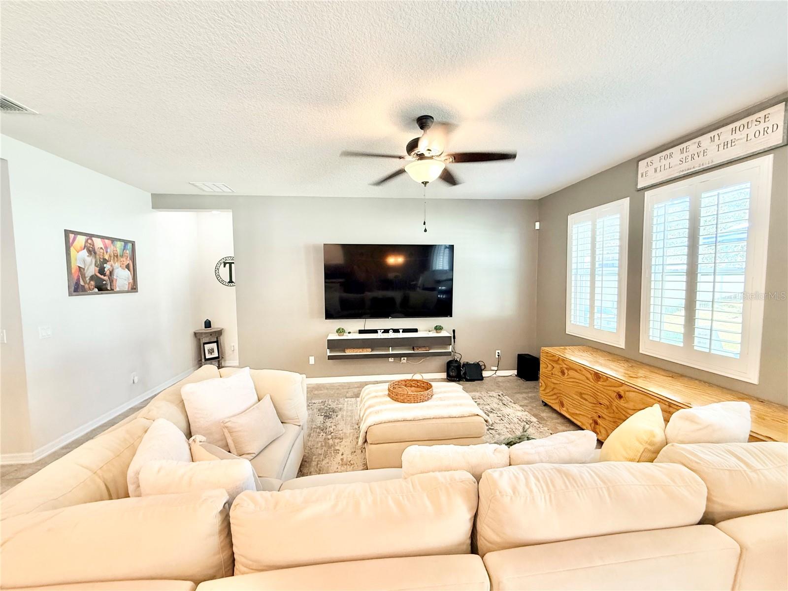 2769 Limerick Cir, Grand Island, FL 32735 photo