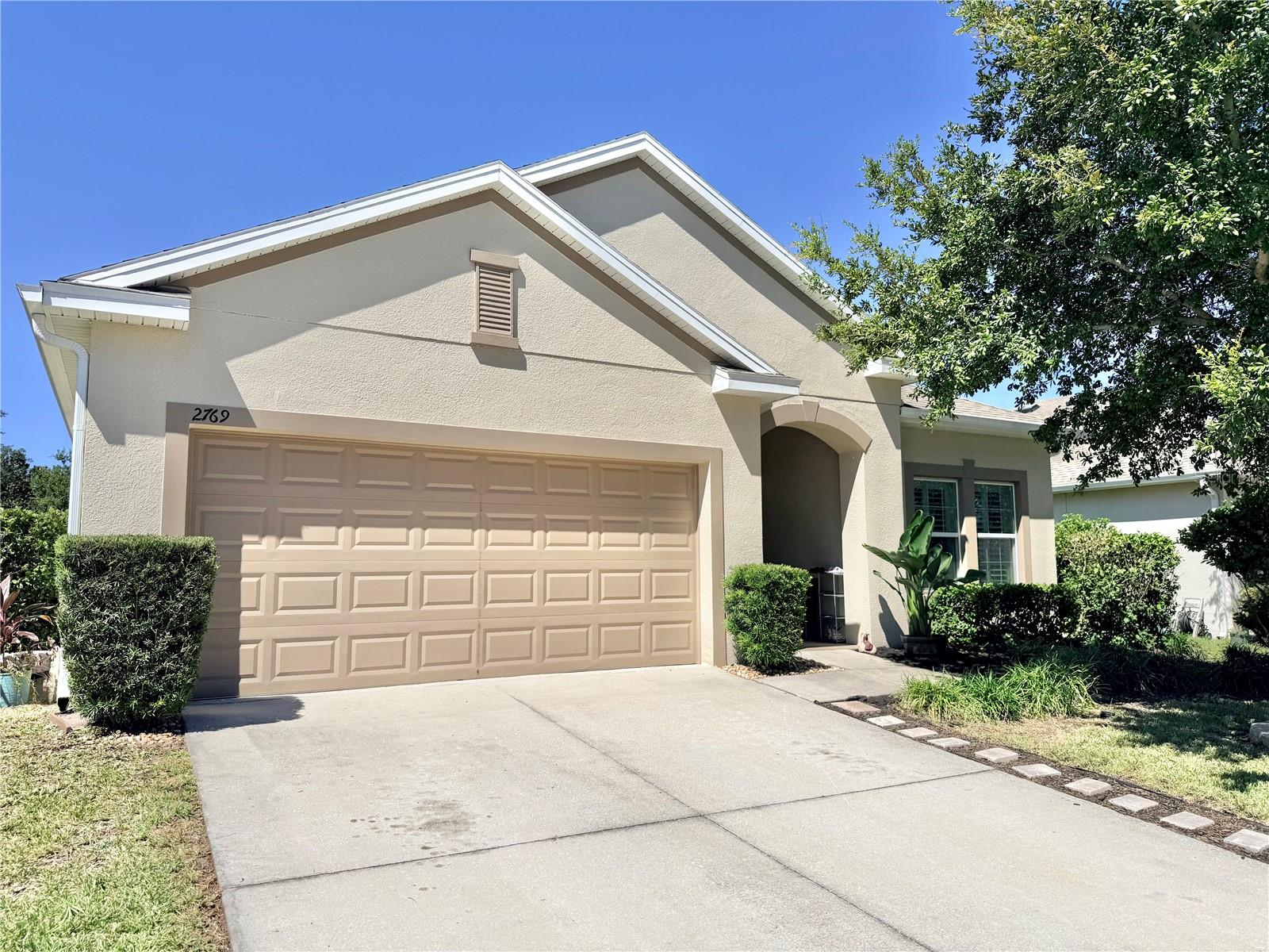 2769 Limerick Cir, Grand Island, FL 32735