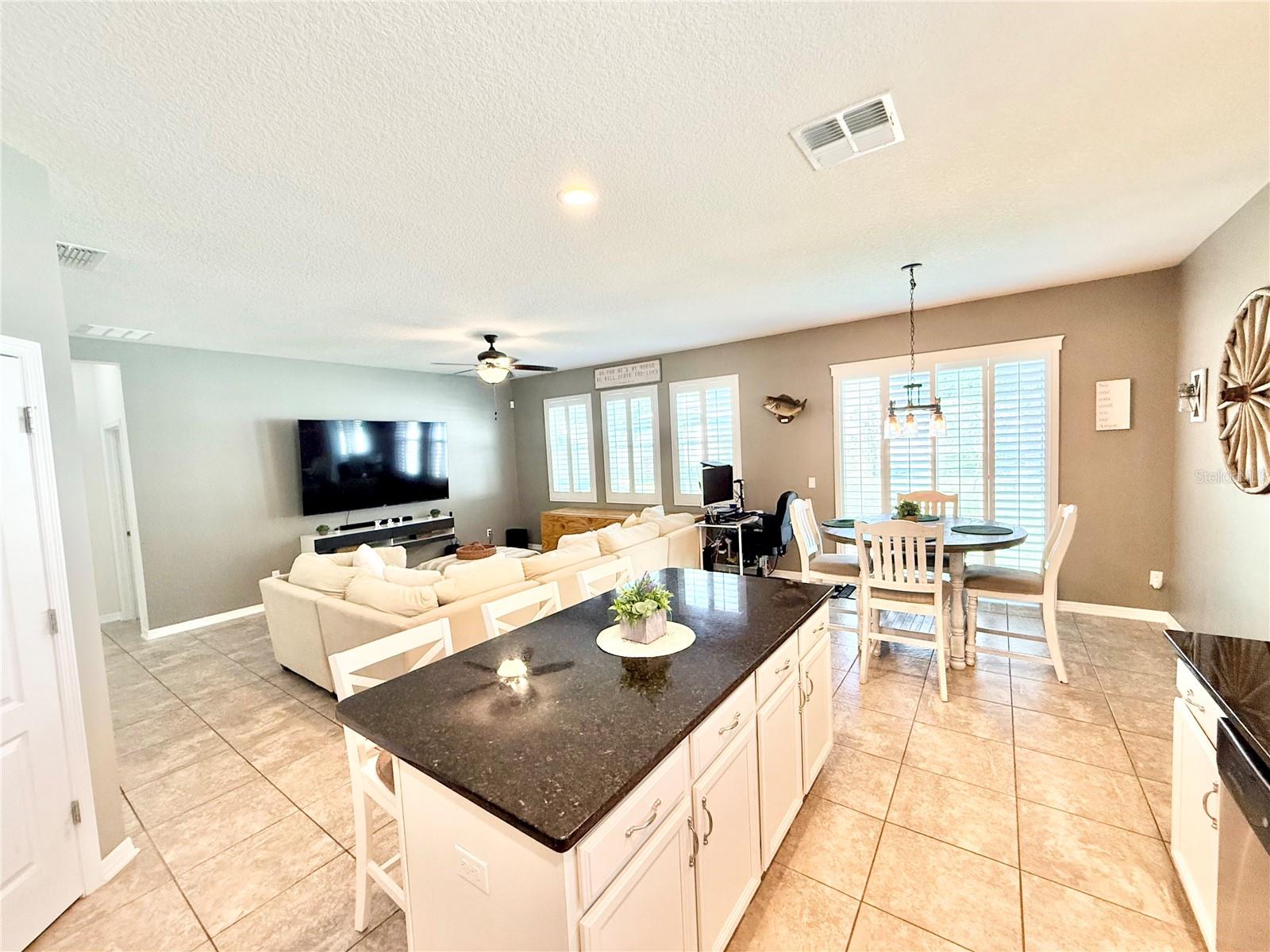 2769 Limerick Cir, Grand Island, FL 32735 photo