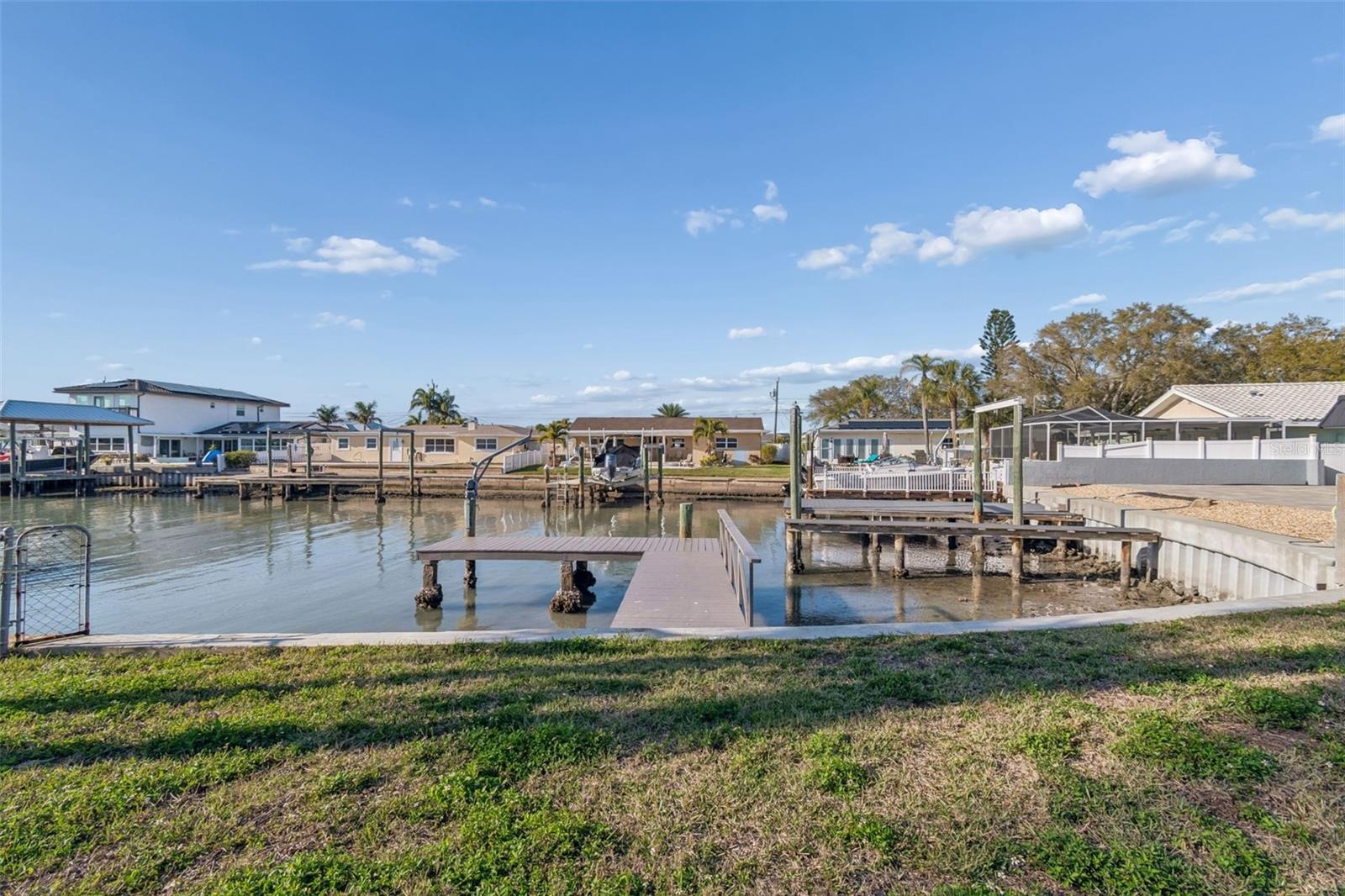 4415 Clearwater Harbor Dr, Largo, FL 33770 photo