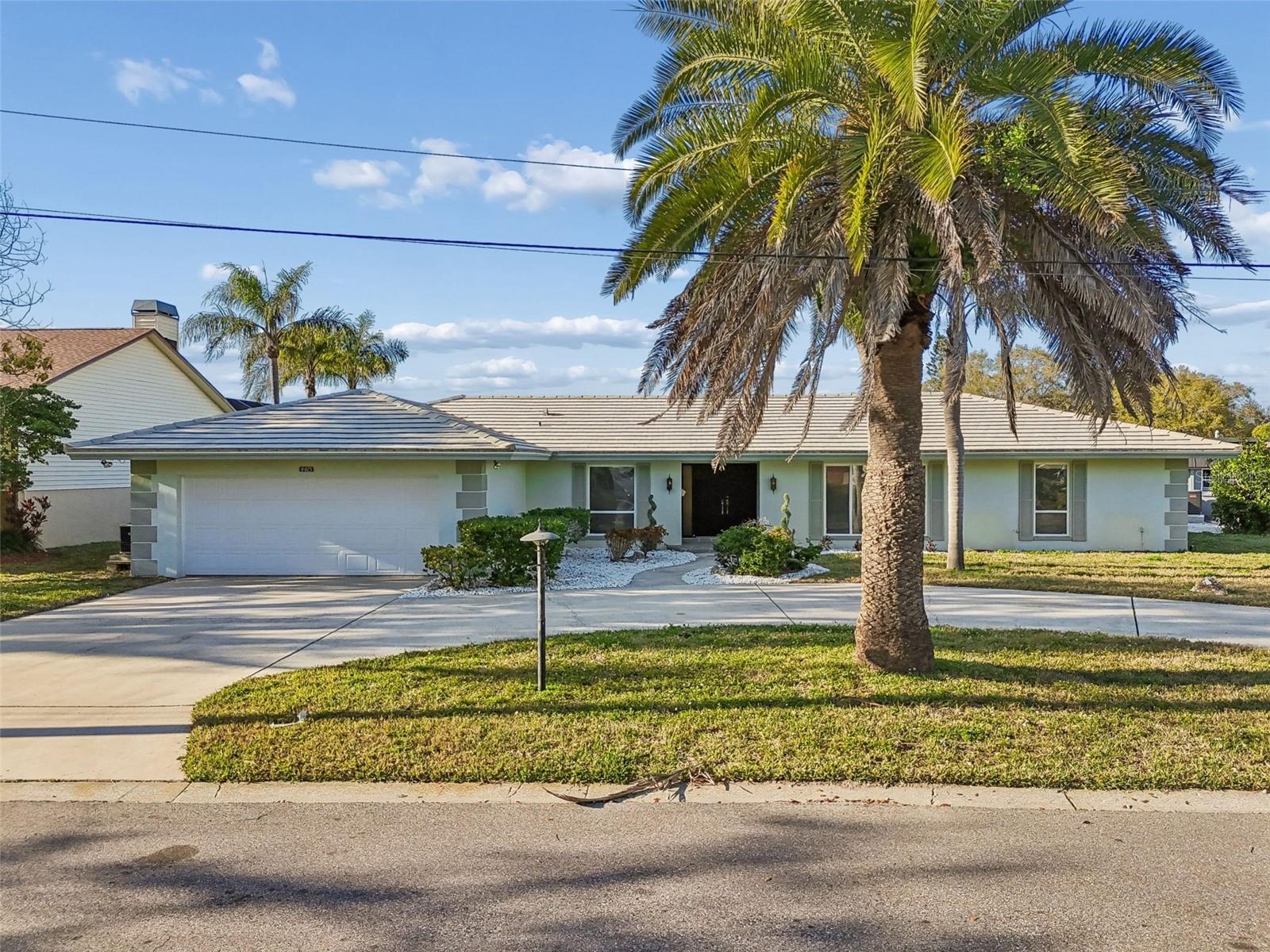 4415 Clearwater Harbor Dr, Largo, FL 33770
