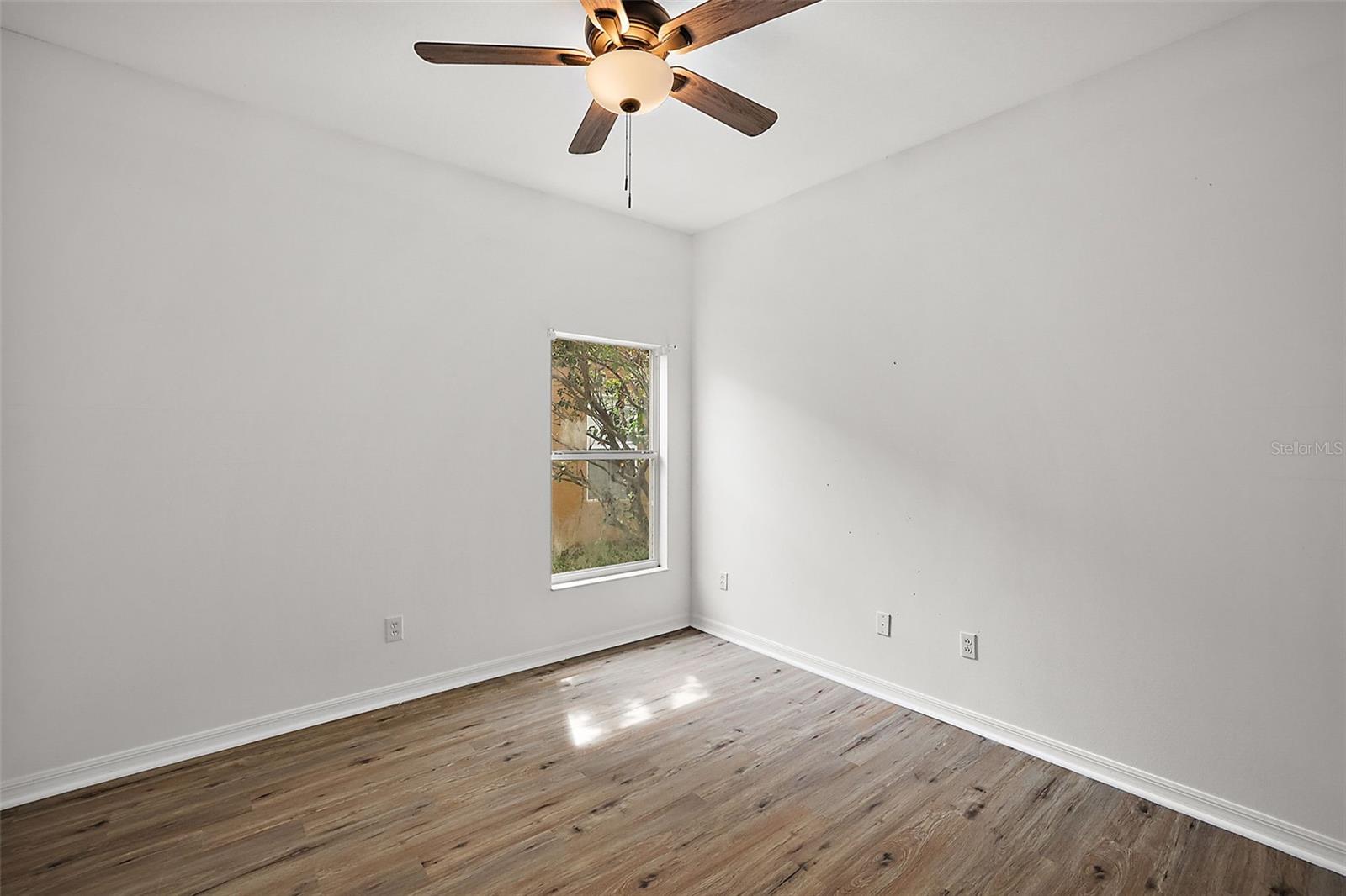 401 Grassy Key Way, Groveland, FL 34736 photo