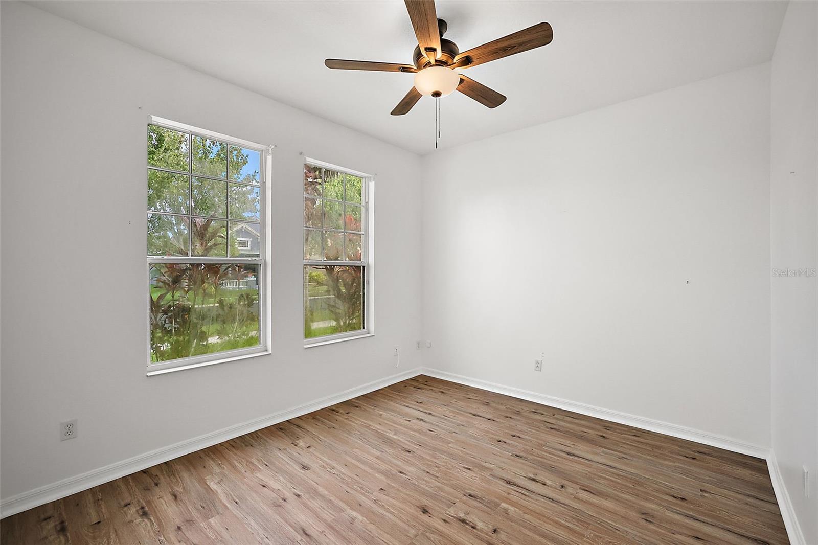 401 Grassy Key Way, Groveland, FL 34736 photo